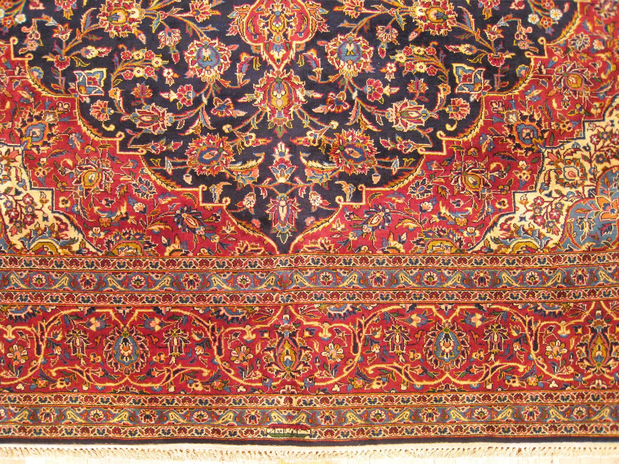 Vintage Persian Kashan Oriental Carpet, in Room size, with Central Medallion In Good Condition In New York, NY
