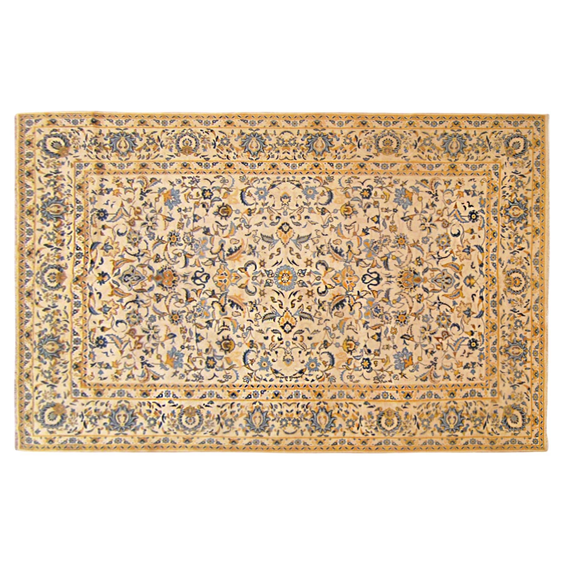 Tapis persan Kashan oriental vintage, de taille normale, avec éléments à fleurs 
