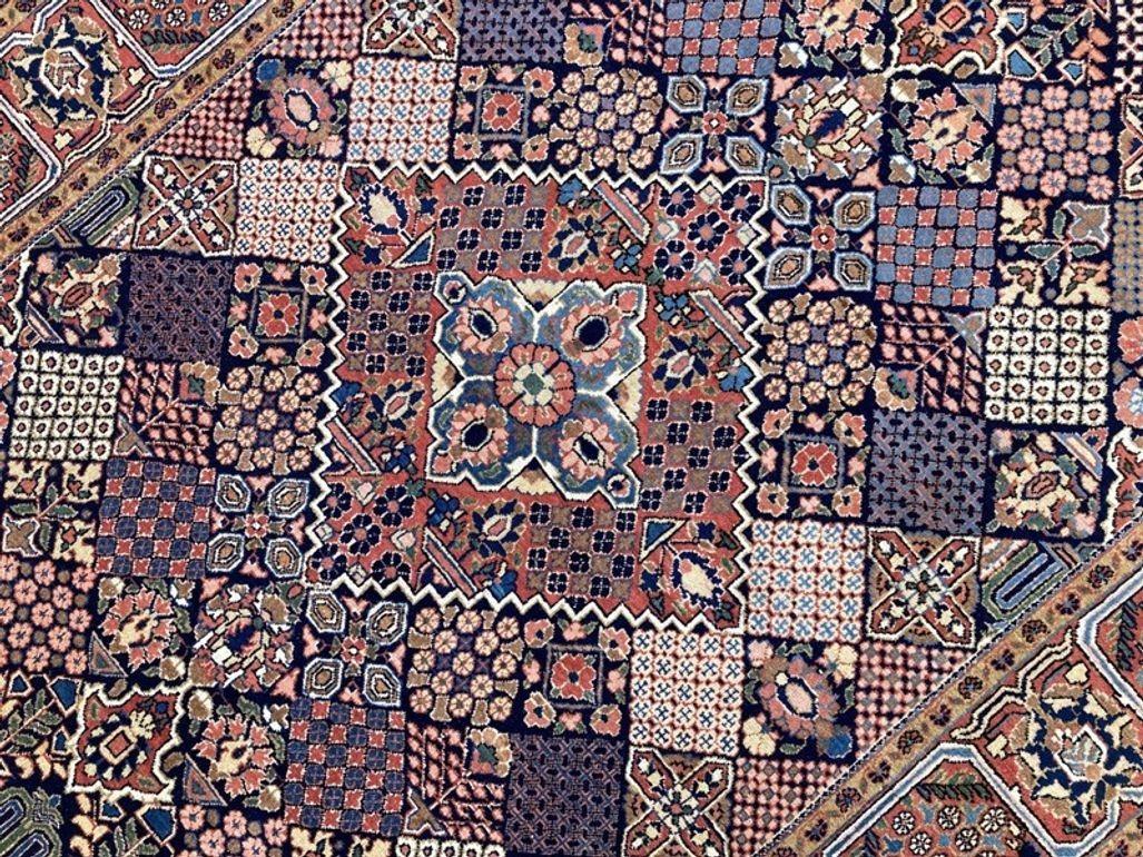Persischer Kashan-Teppich im Vintage-Stil, 2,20 m x 1,35 m im Angebot 5
