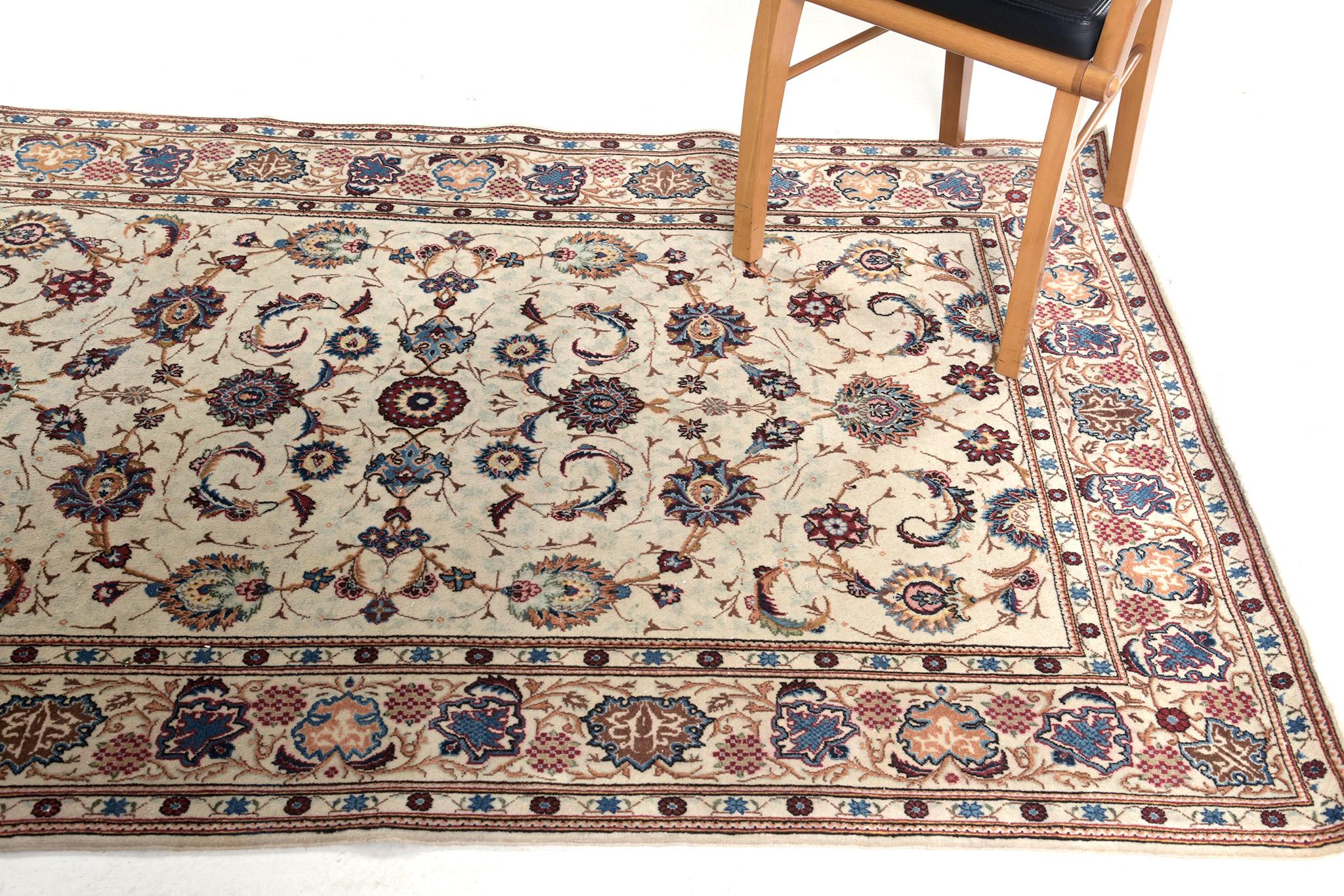 Hand-Knotted Vintage Persian Kashan Rug 30405 For Sale