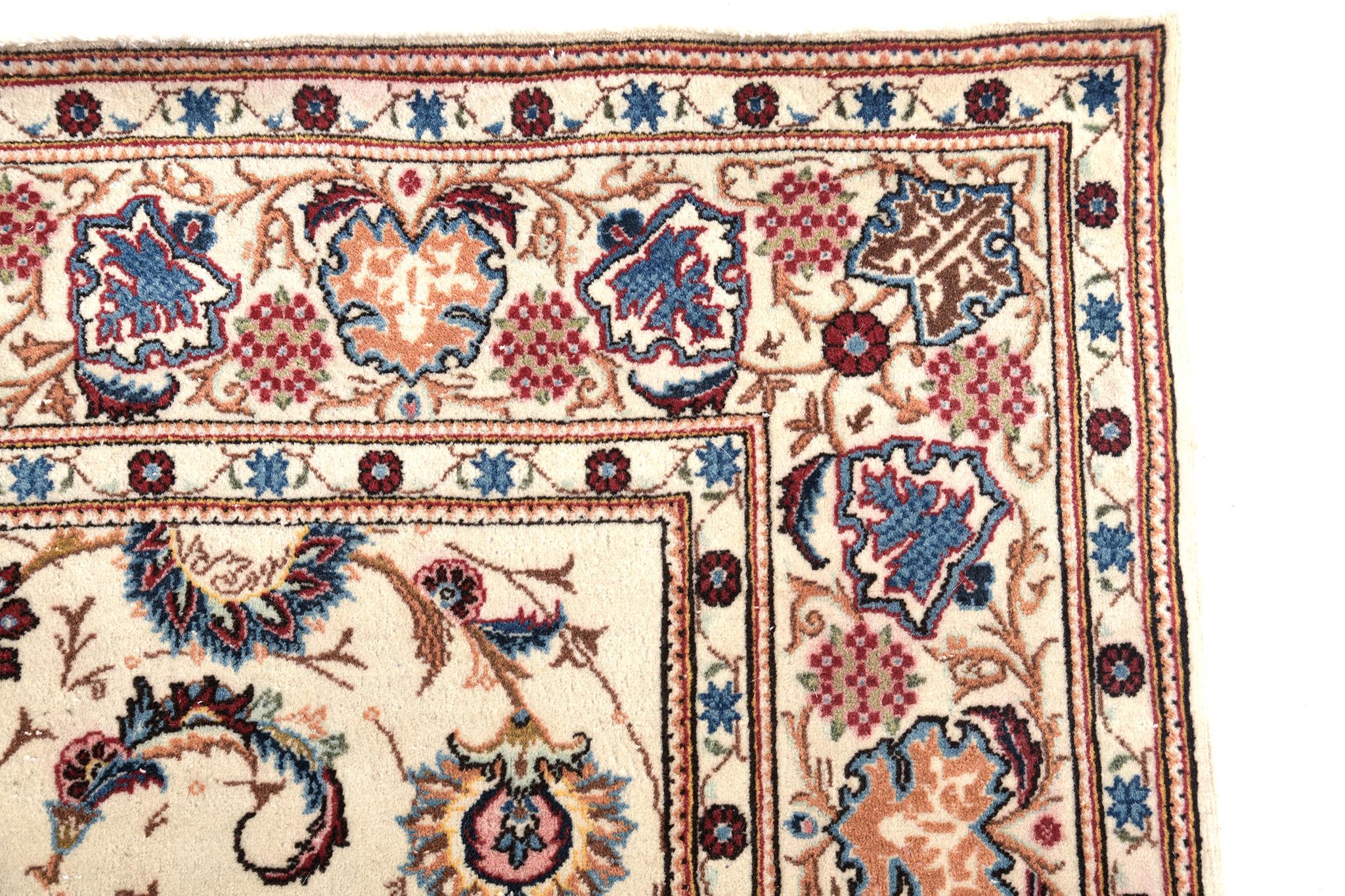 Wool Vintage Persian Kashan Rug 30405 For Sale