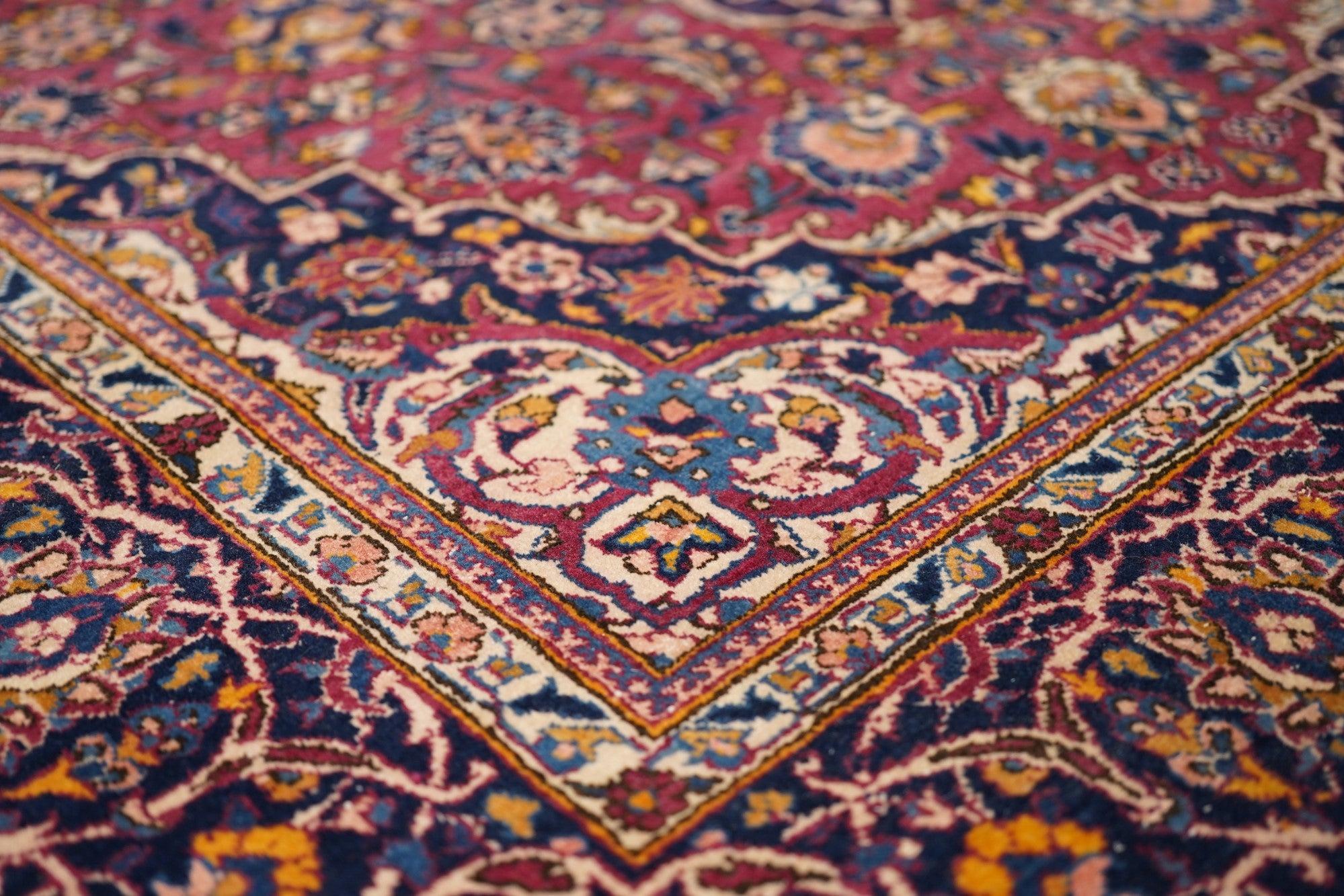 Persischer Kashan-Teppich im Vintage-Stil 4'4'' x 6'10'' im Zustand „Hervorragend“ im Angebot in New York, NY