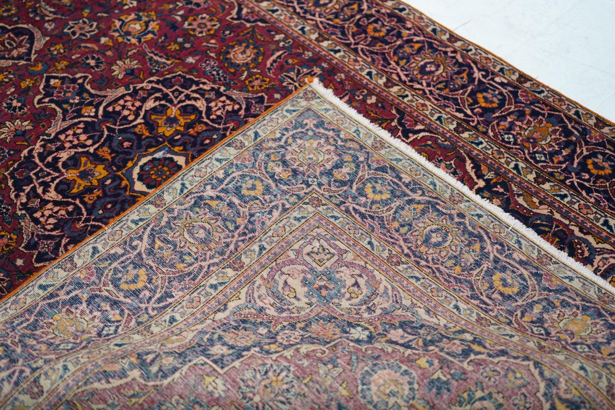 Persischer Kashan-Teppich im Vintage-Stil 4'4'' x 6'10'' im Angebot 3