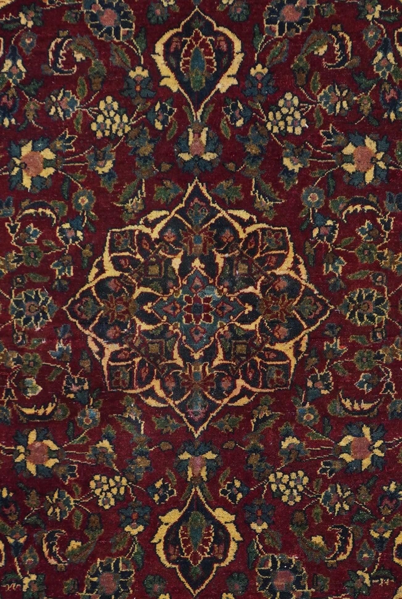 Vintage Persian Kashan Rug 4'6'' x 6'6'' For Sale 1