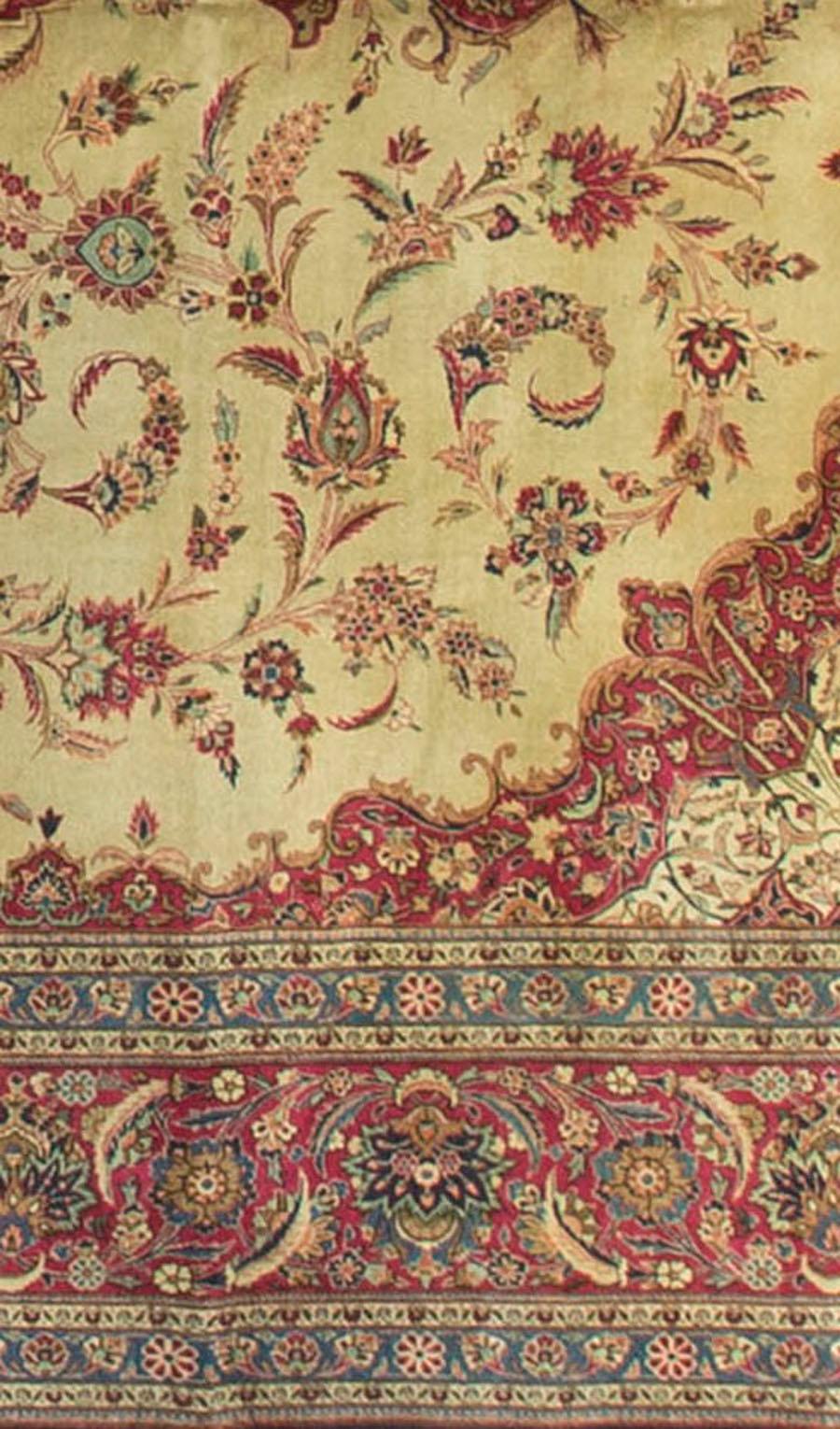 Hand-Woven Vintage Persian Kashan Rug Carpet, circa 1920 10'3 x 13'10. For Sale