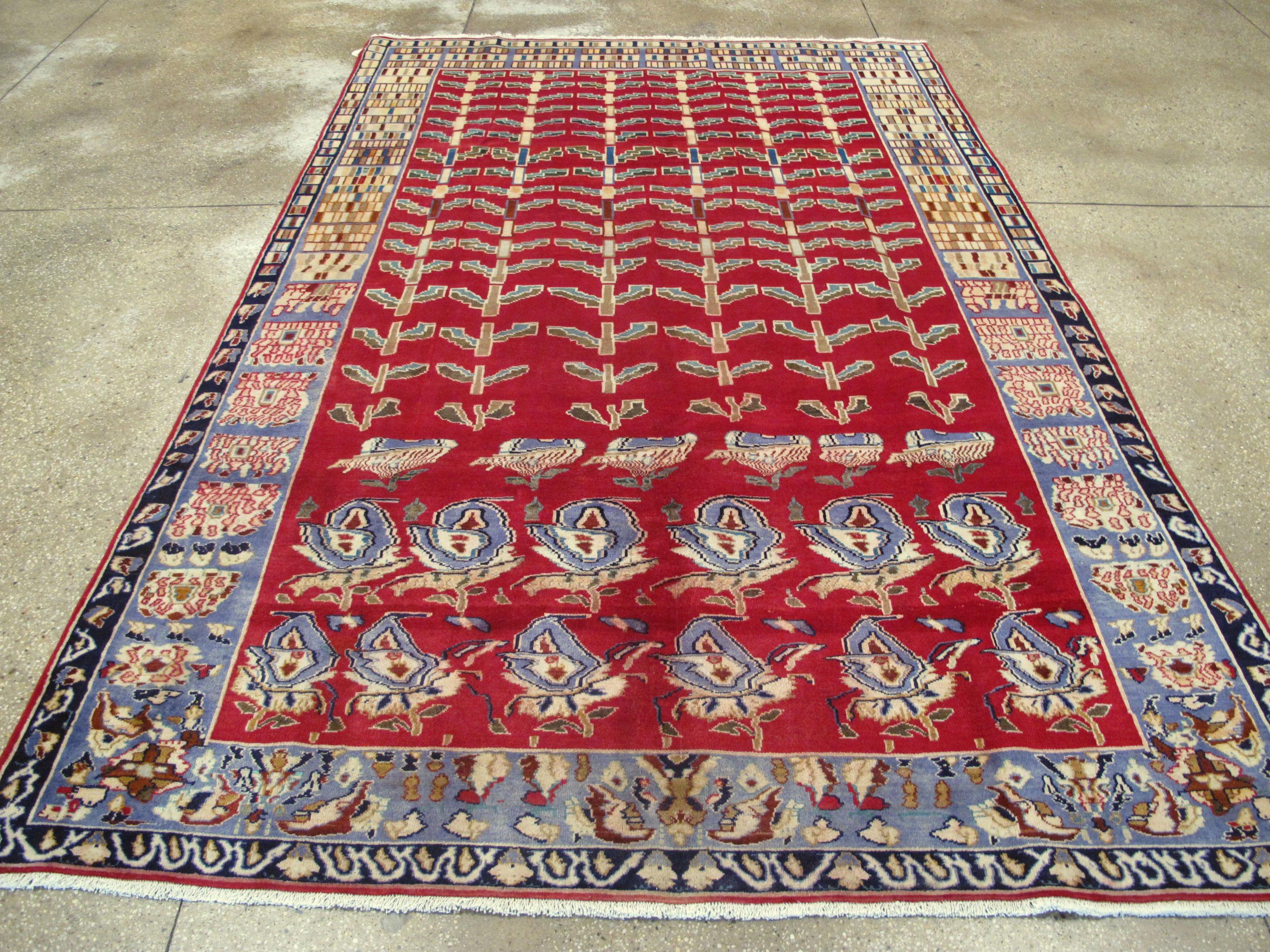 Vintage Persian Kashan Rug In Excellent Condition For Sale In New York, NY