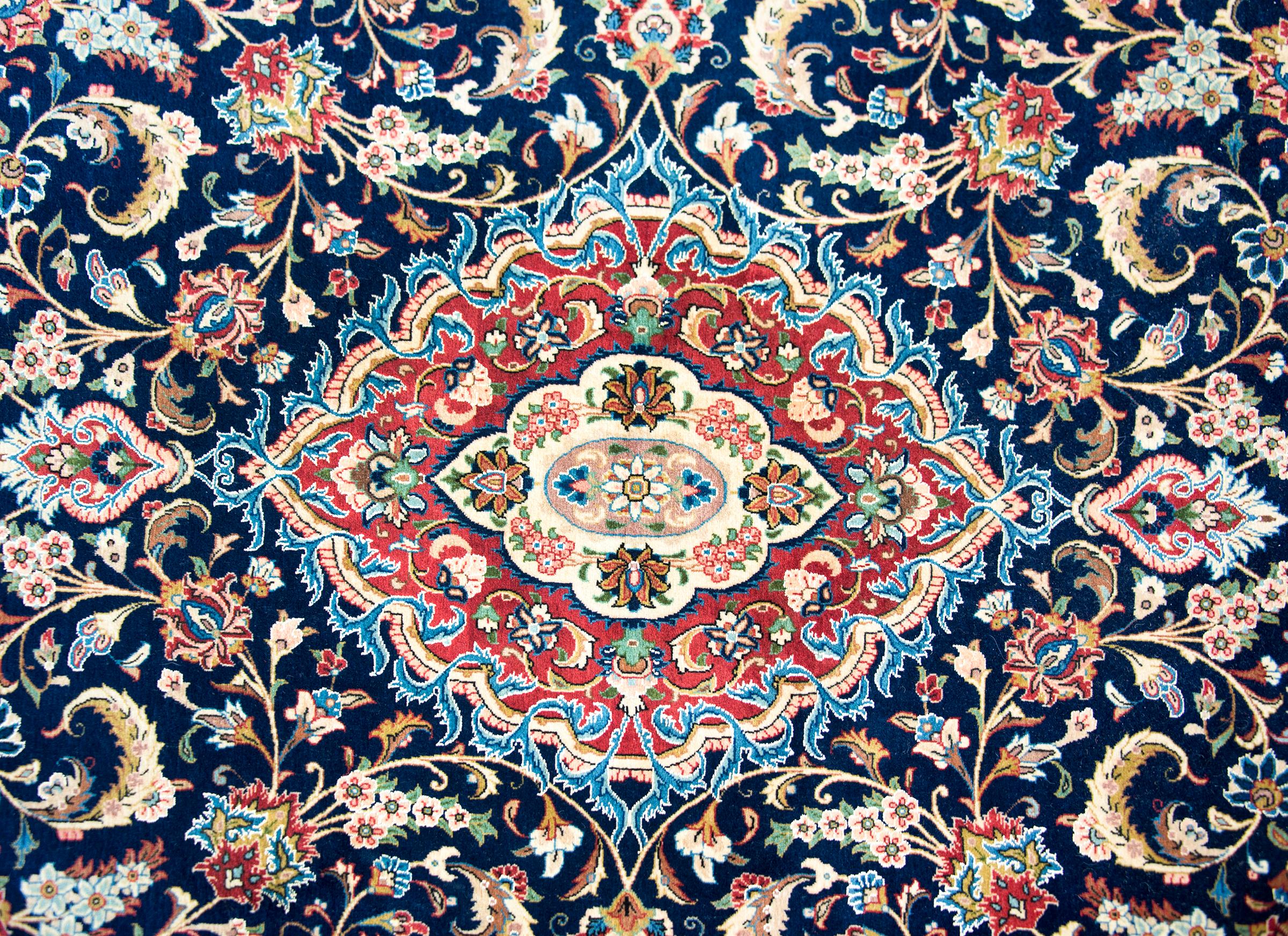 Vintage Persian Kashan Rug For Sale 3