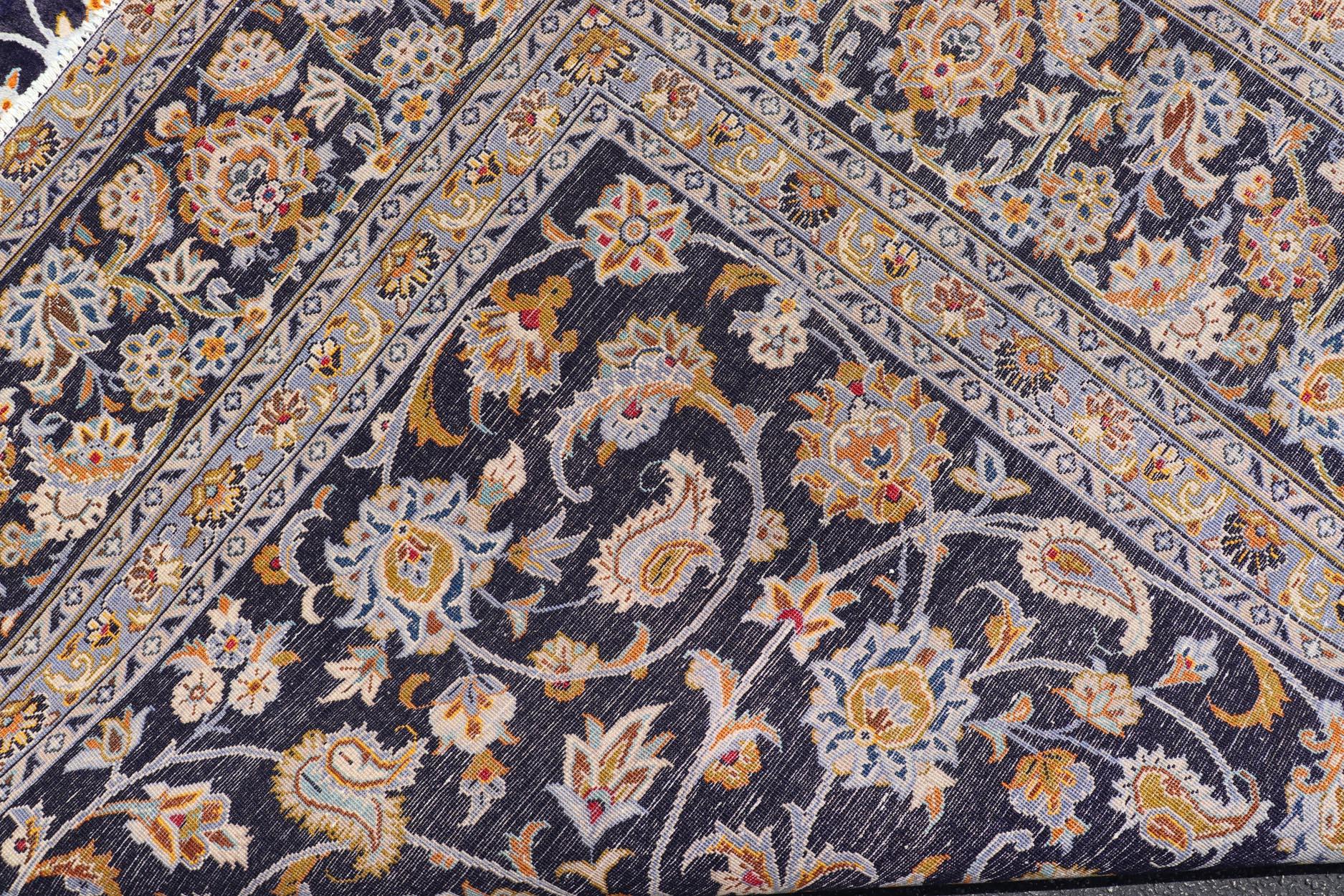 Laine Tapis Vintage Persan Kashan avec Champ Bleu Marine Elegant 9'10 x 13'4 en vente