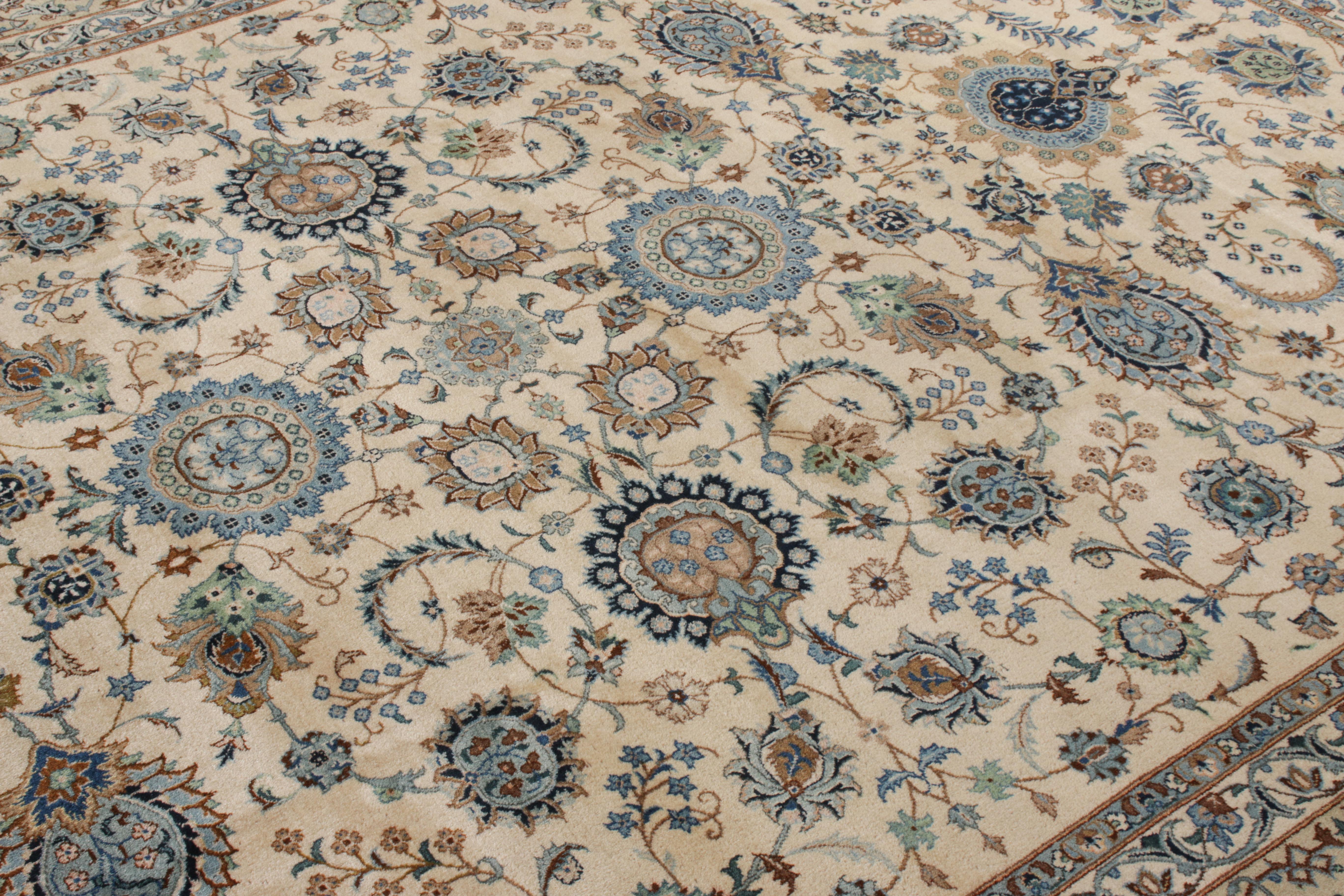 Vintage Persian Kashani Rug in Beige-Brown, Blue Floral Pattern In Good Condition In Long Island City, NY