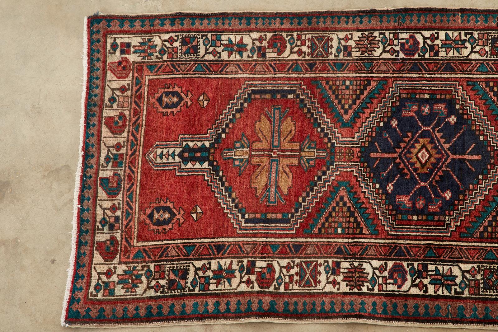 Persiano Tappeto vintage Northwest Persian Runner in vendita