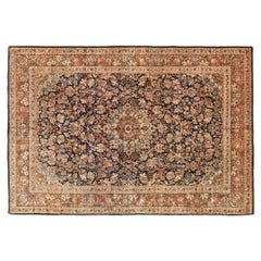 Orientalischer persischer Kazvin-Teppich in Zimmergröße mit Blumen und weichen Tönen, Vintage