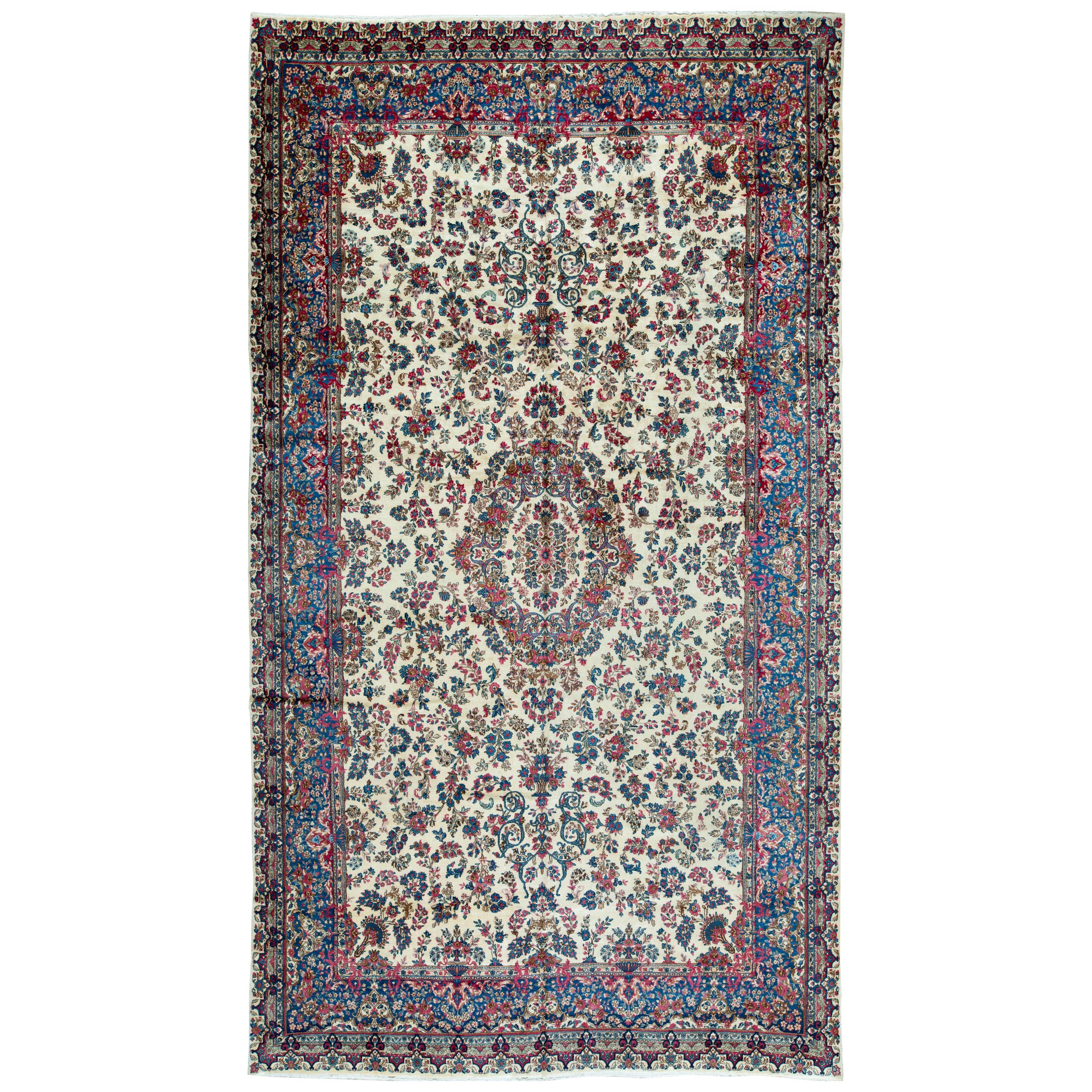Traditional Handwoven Luxury Vintage Persian Kerman Ivory / Blue Rug, circa 1940 For Sale