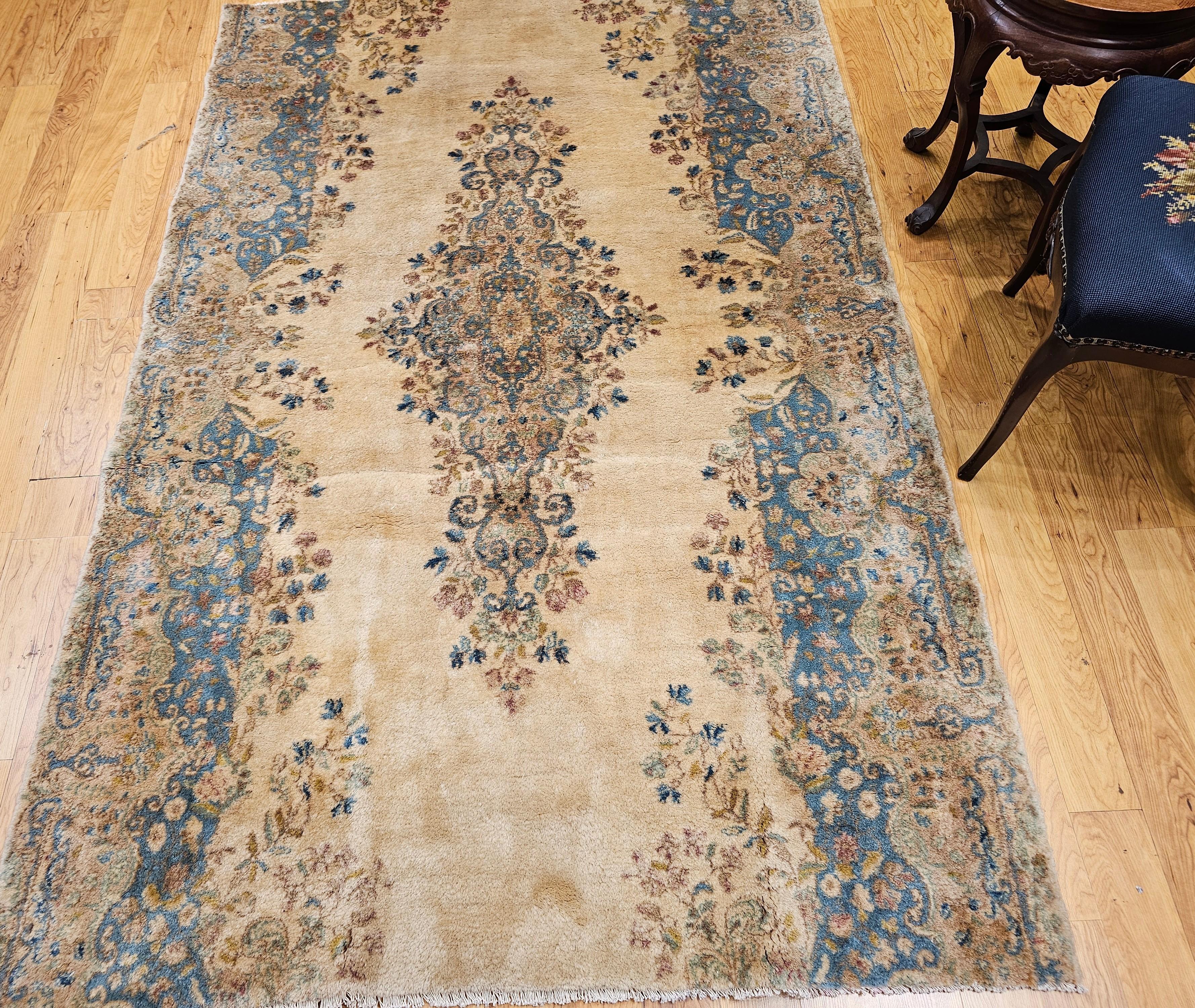 Vintage Kerman persiano in vendita 3