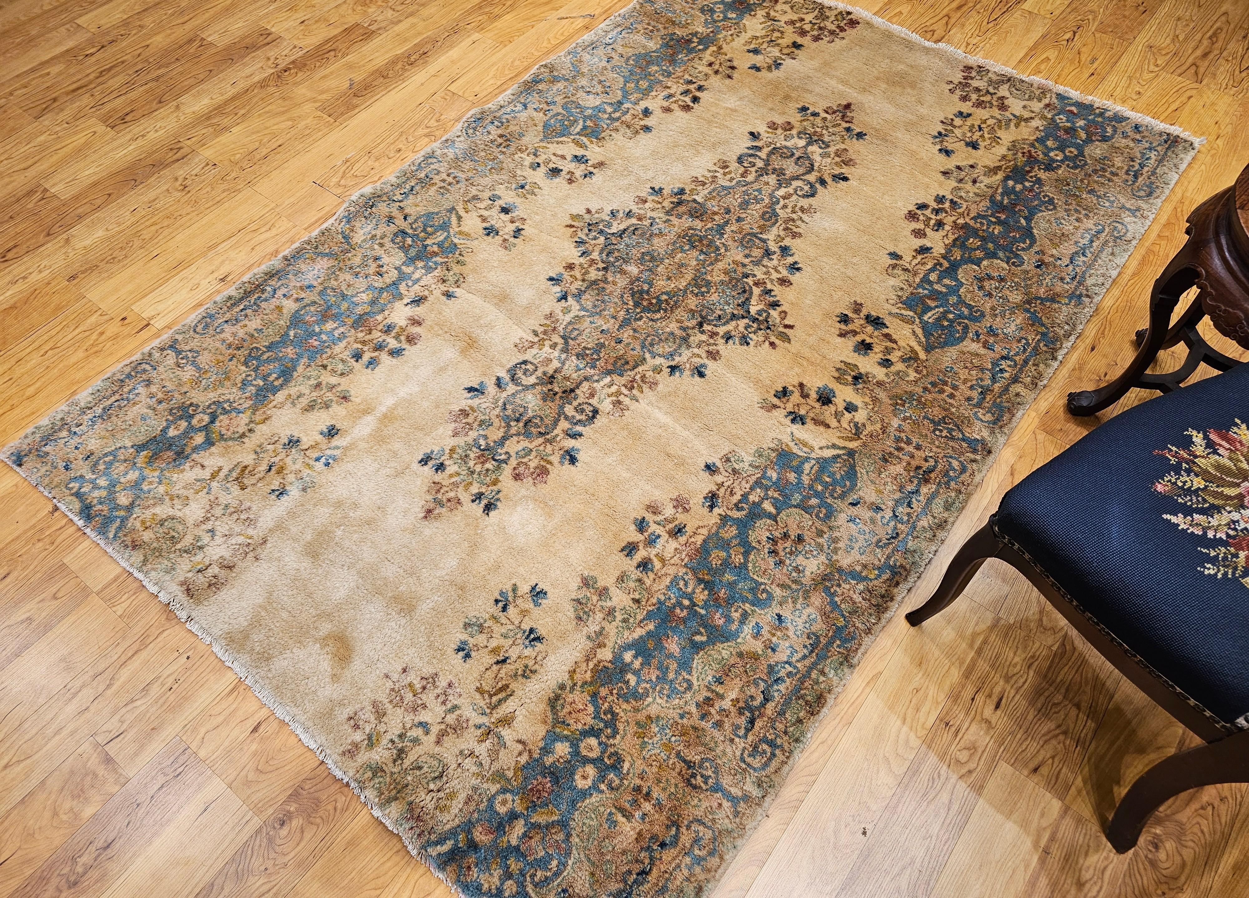 Vintage Kerman persiano in vendita 4