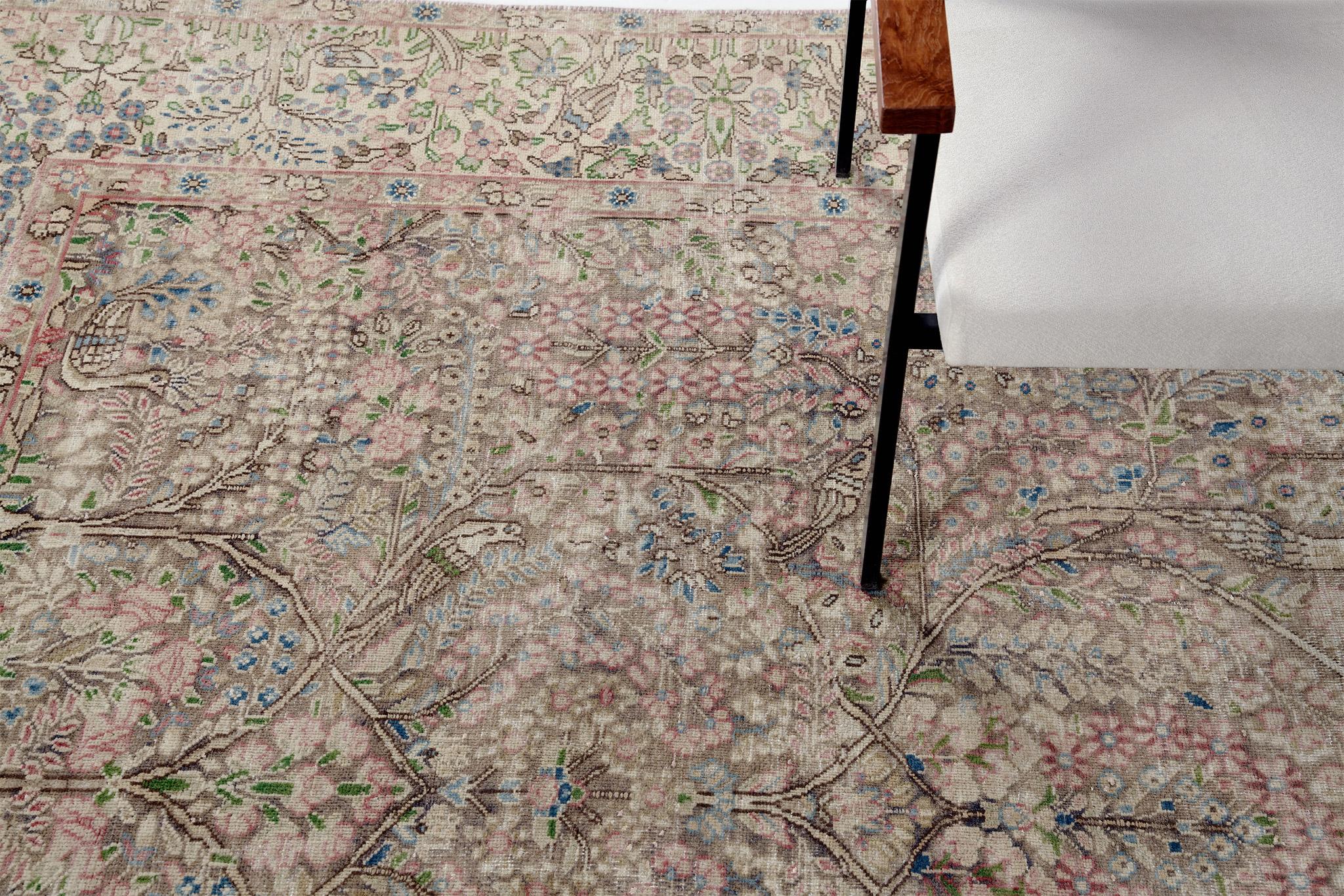 Persischer Kerman, Vintage im Zustand „Relativ gut“ im Angebot in WEST HOLLYWOOD, CA