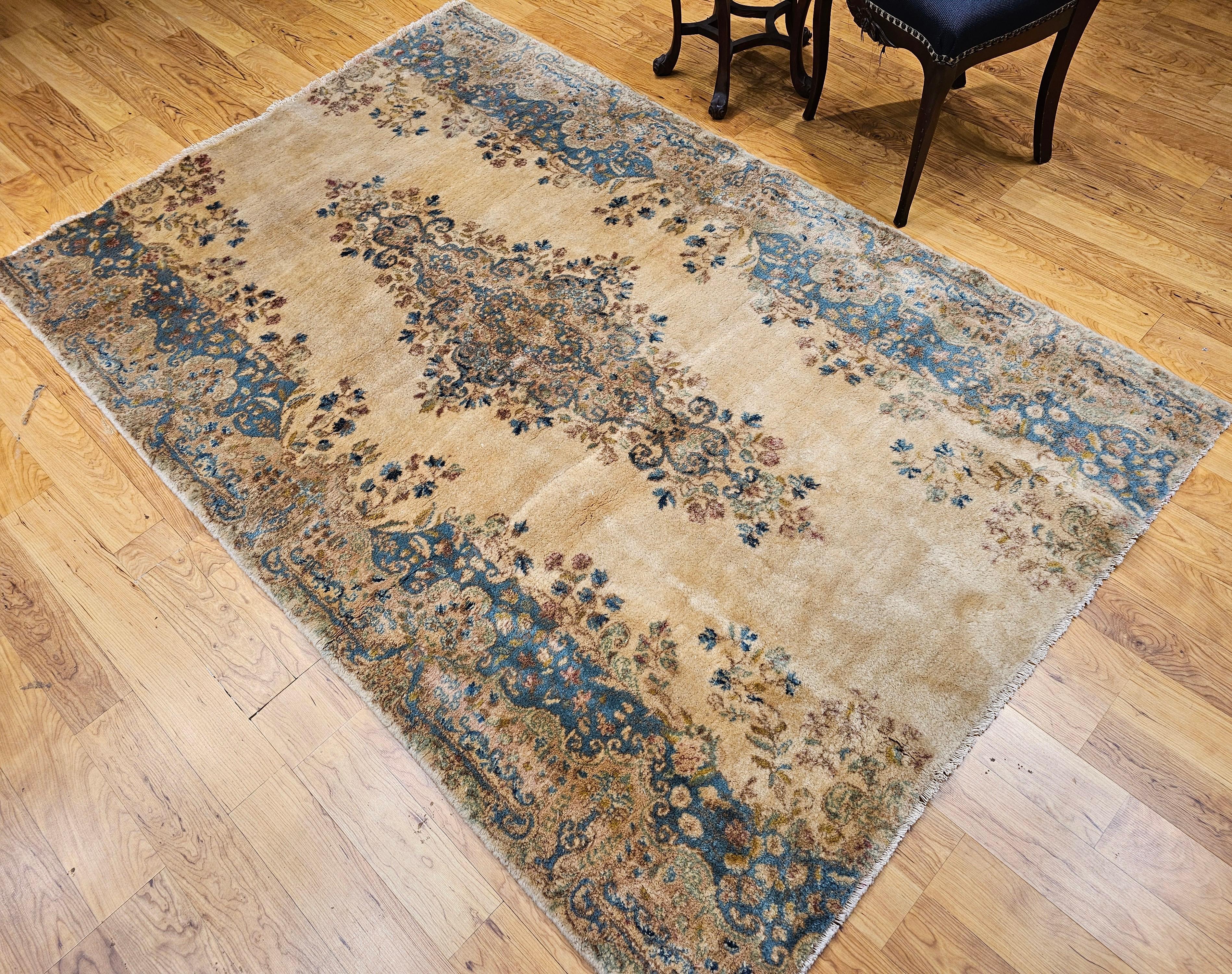 Vintage Kerman persiano in vendita 2