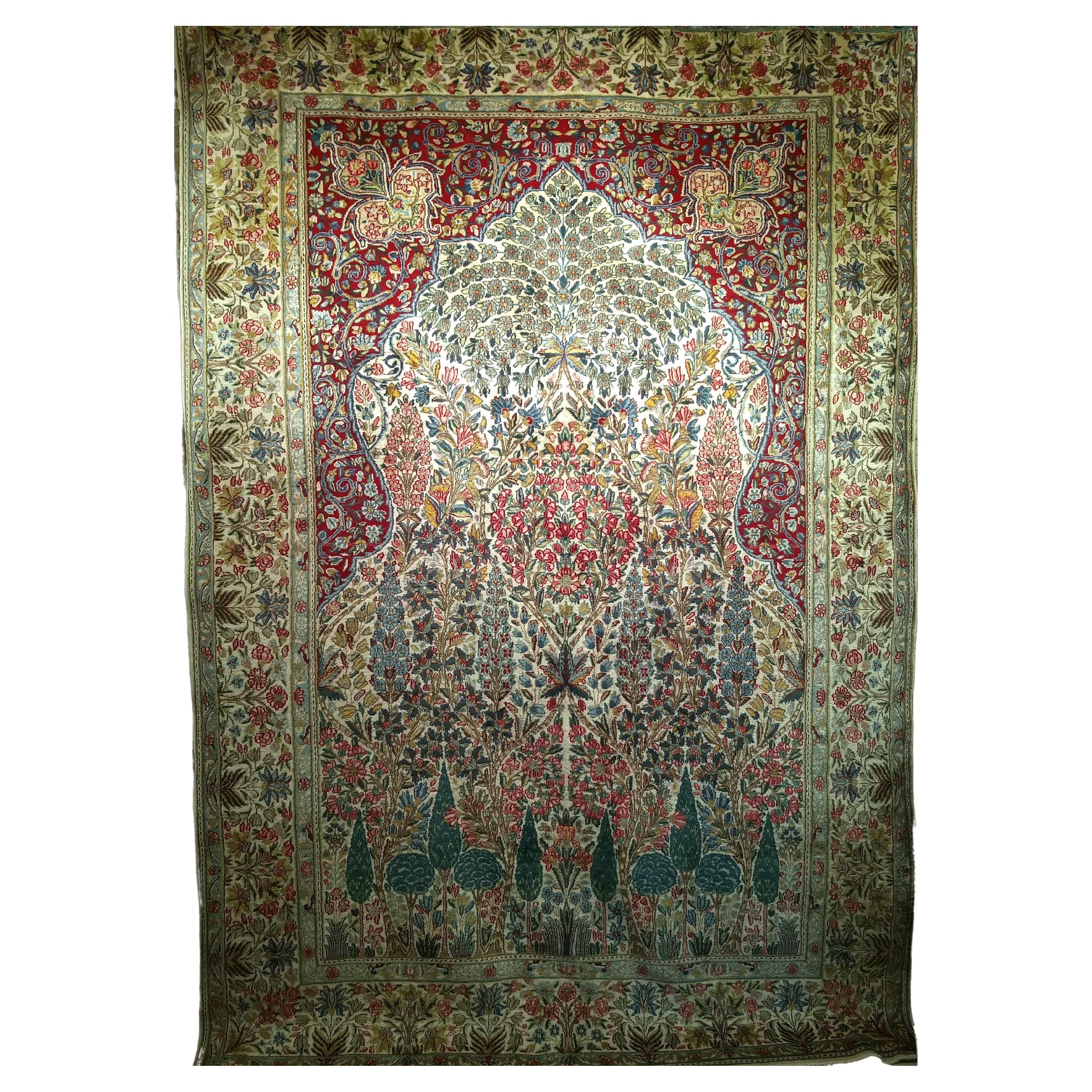 Vintage  Kerman Lavar persan à motif d'arbre de vie en ivoire, rouge et vert