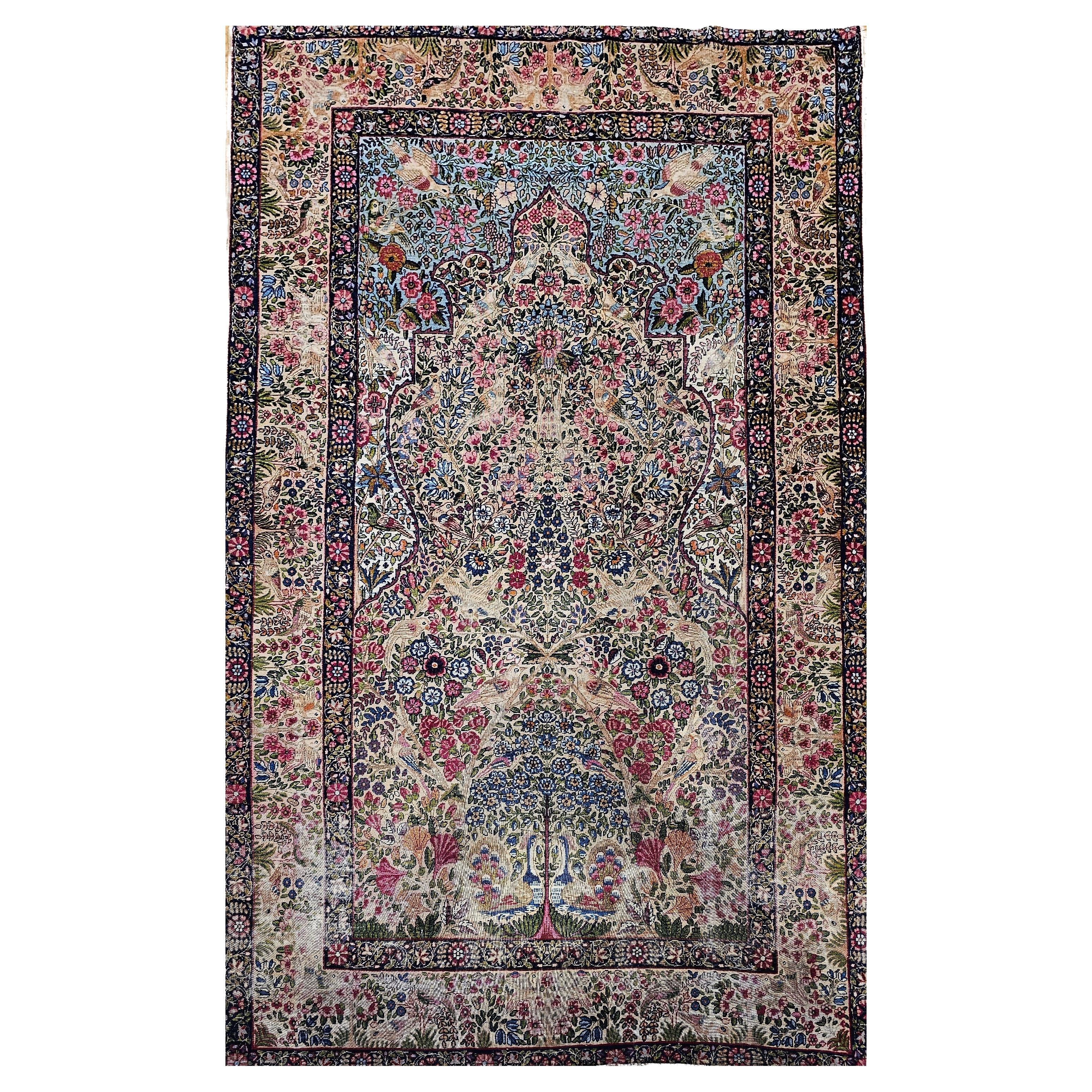 Vintage Kerman Lavar persiano "Albero della vita" in blu, turchese, blu, salvia e rosso in vendita