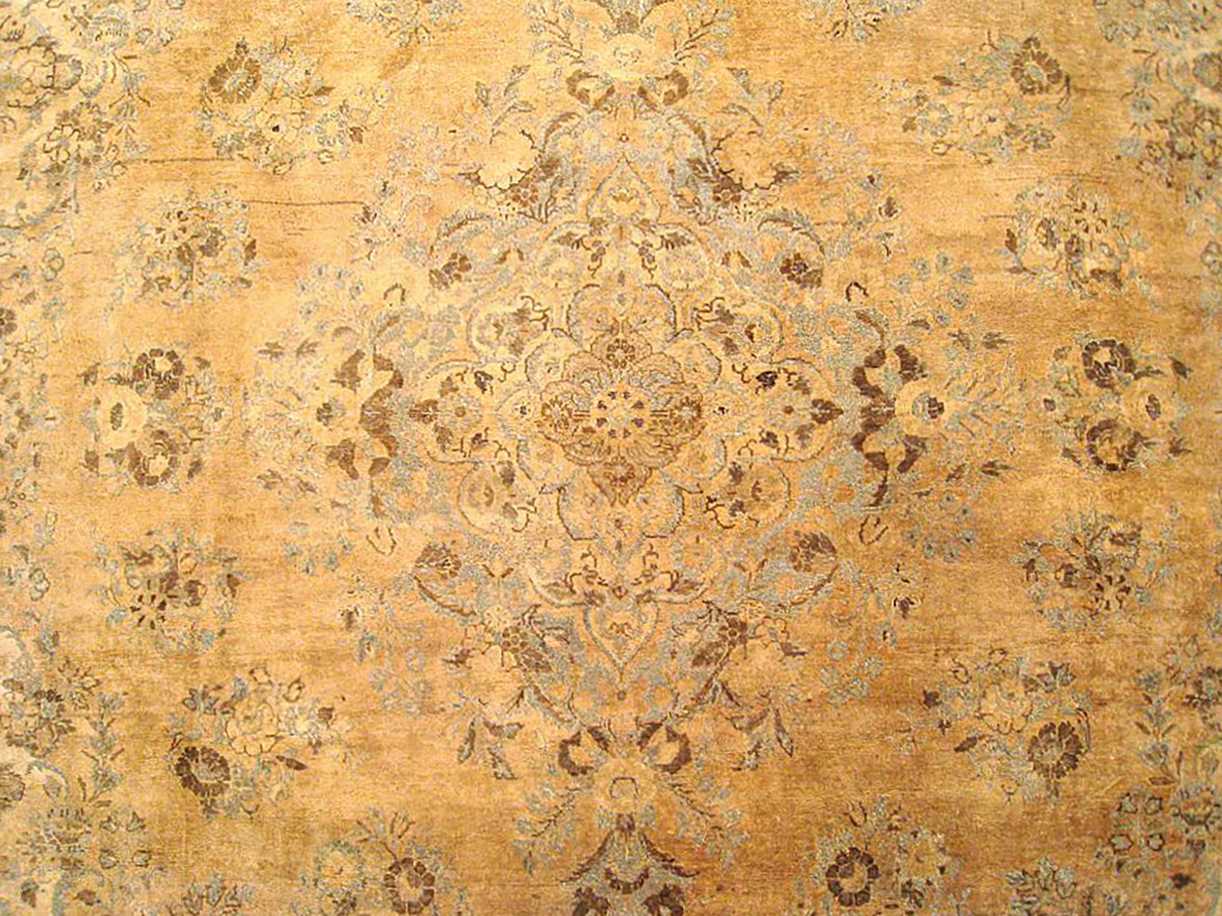 Vintage Persian Kerman Oriental Rug, Room Size, with Central Medallion In Good Condition For Sale In New York, NY