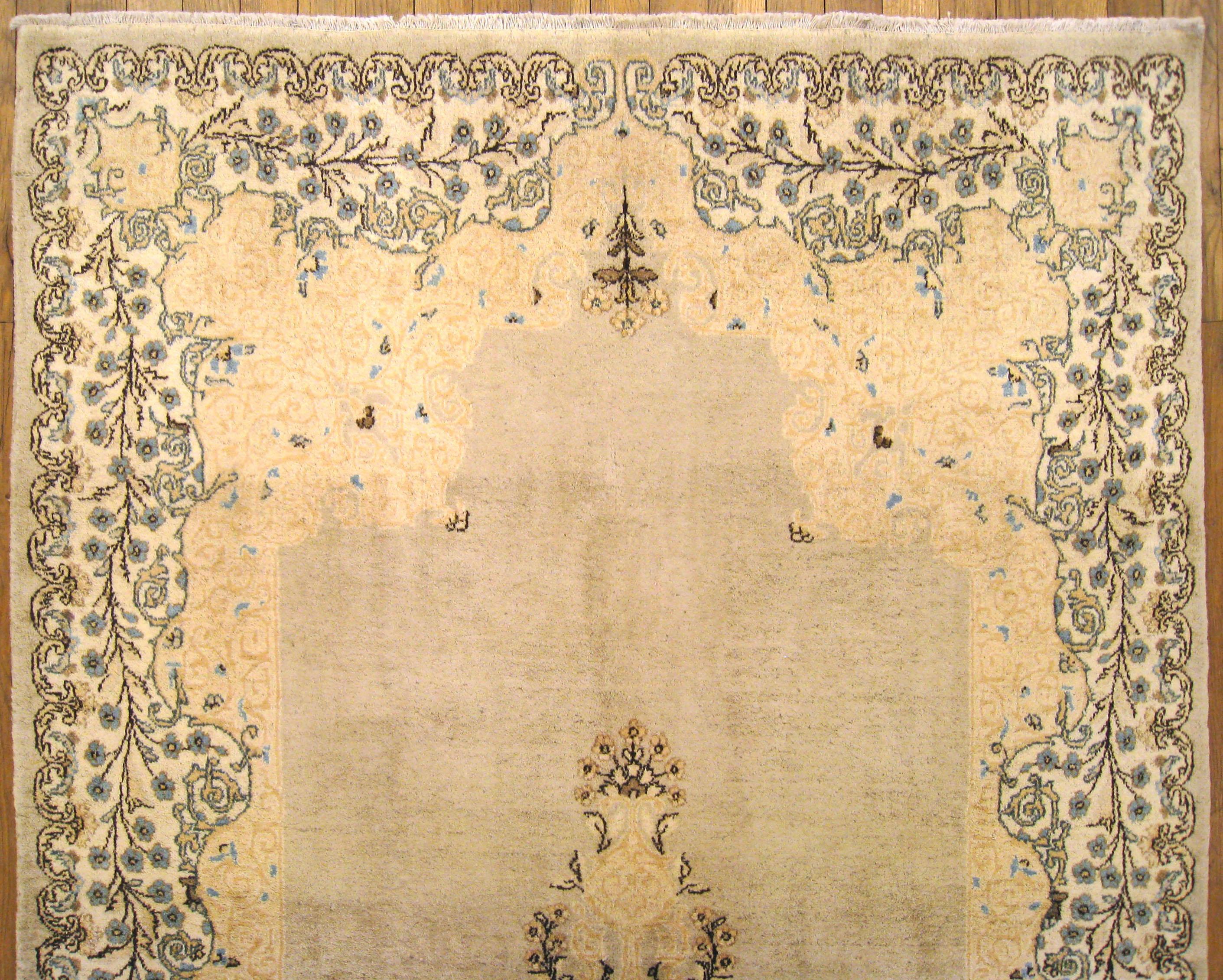 Mid-17th Century Vintage Persian Kerman Oriental Rug, Small Size, with Soft Colors and Medallion For Sale
