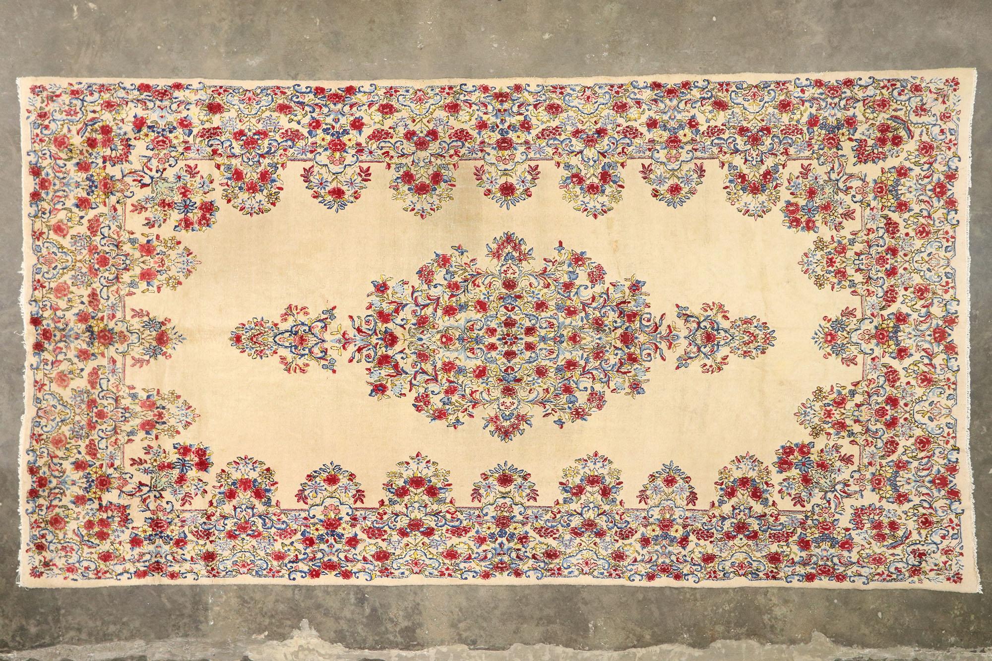 Tapis persan vintage de taille palais Kerman, tapis persan Kirman en vente 1