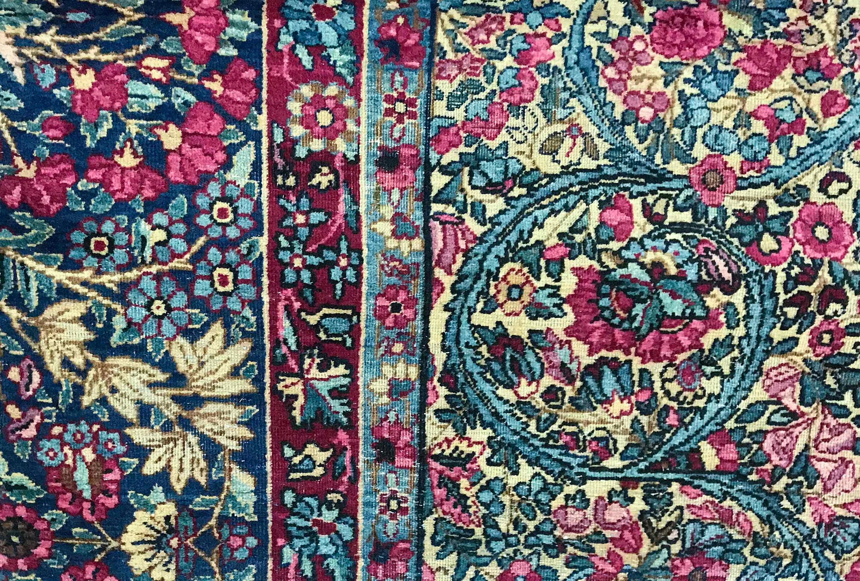 Tessuto a mano Tappeto persiano vintage Kerman, 1940 circa in vendita