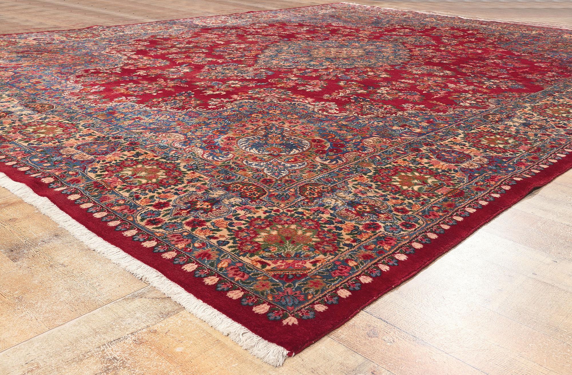 Klassischer persischer Kerman-Teppich, Classic Elegance trifft auf königlichen Charme (20. Jahrhundert) im Angebot