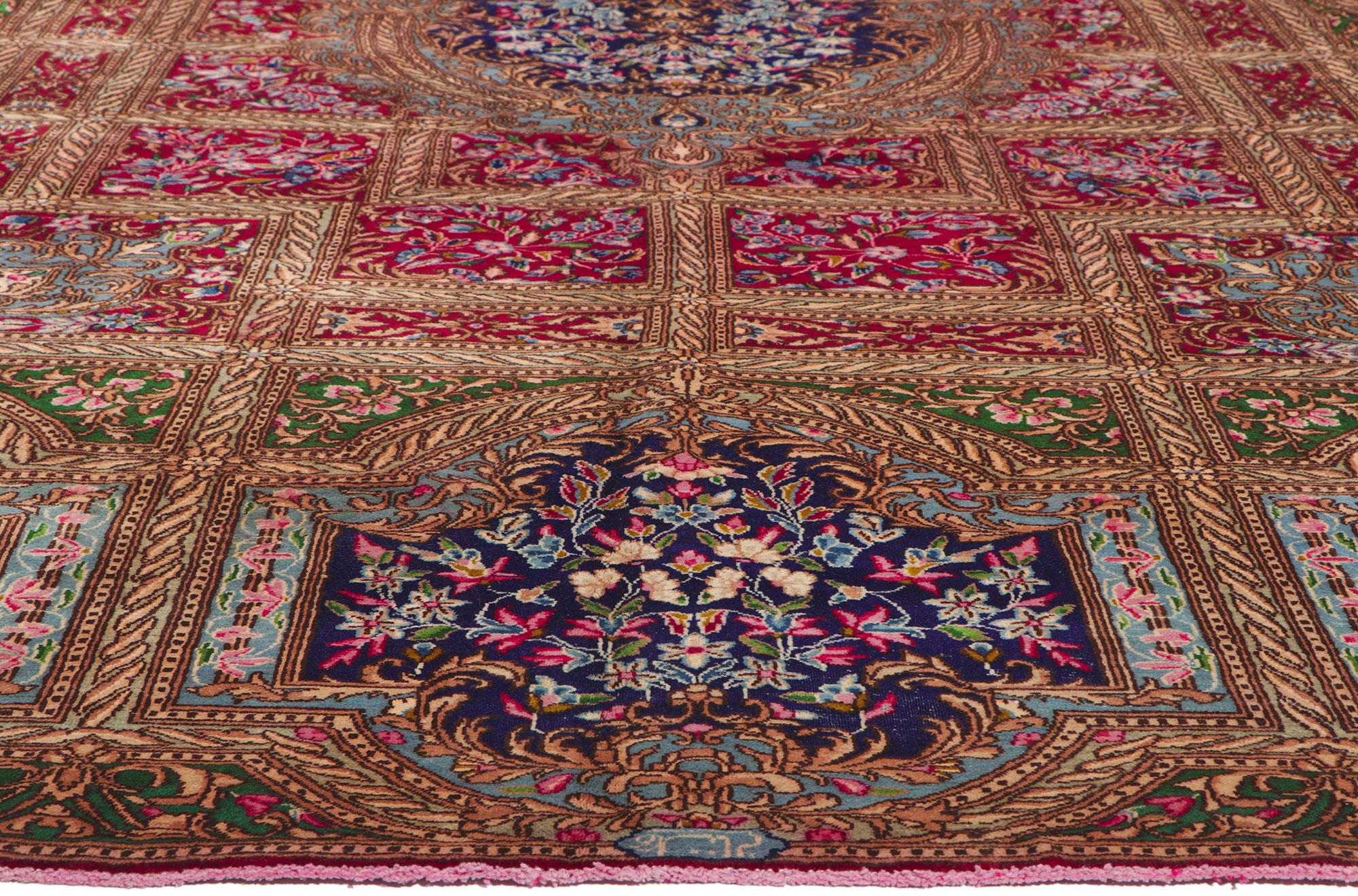 Kirman Tapis persan vintage de l'hôtel Kerman, taille de salon, style français décadent en vente