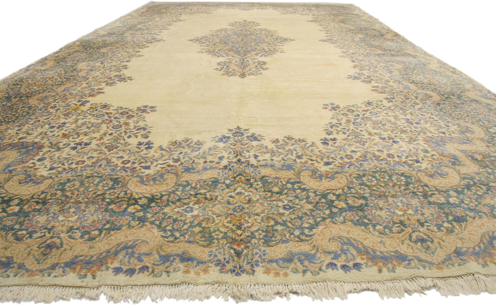 Kirman Vintage Persian Kerman Rug with Traditional Style For Sale