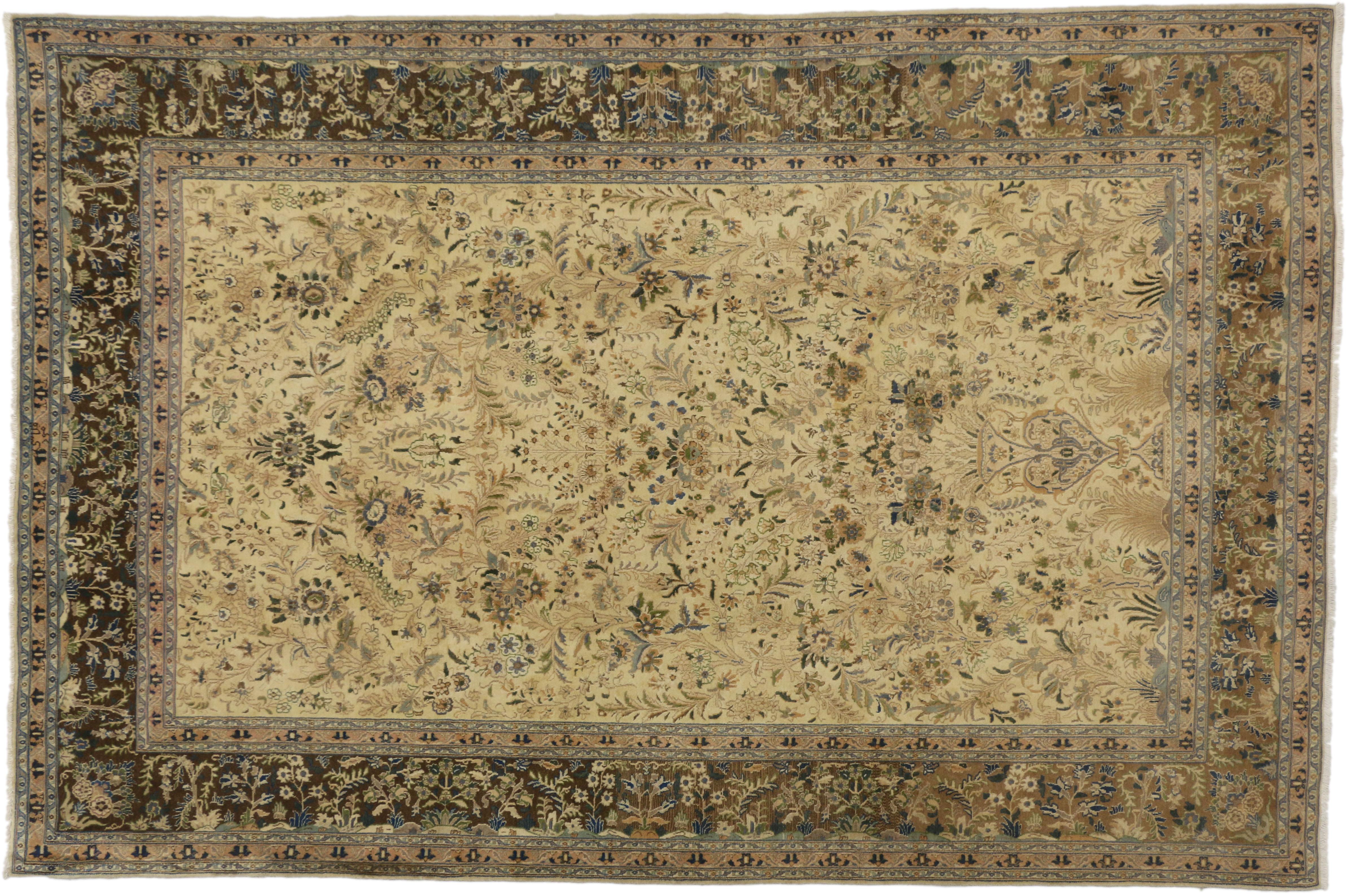Vintage Persian Khorassan Area Rug with Traditional Style In Good Condition For Sale In Dallas, TX
