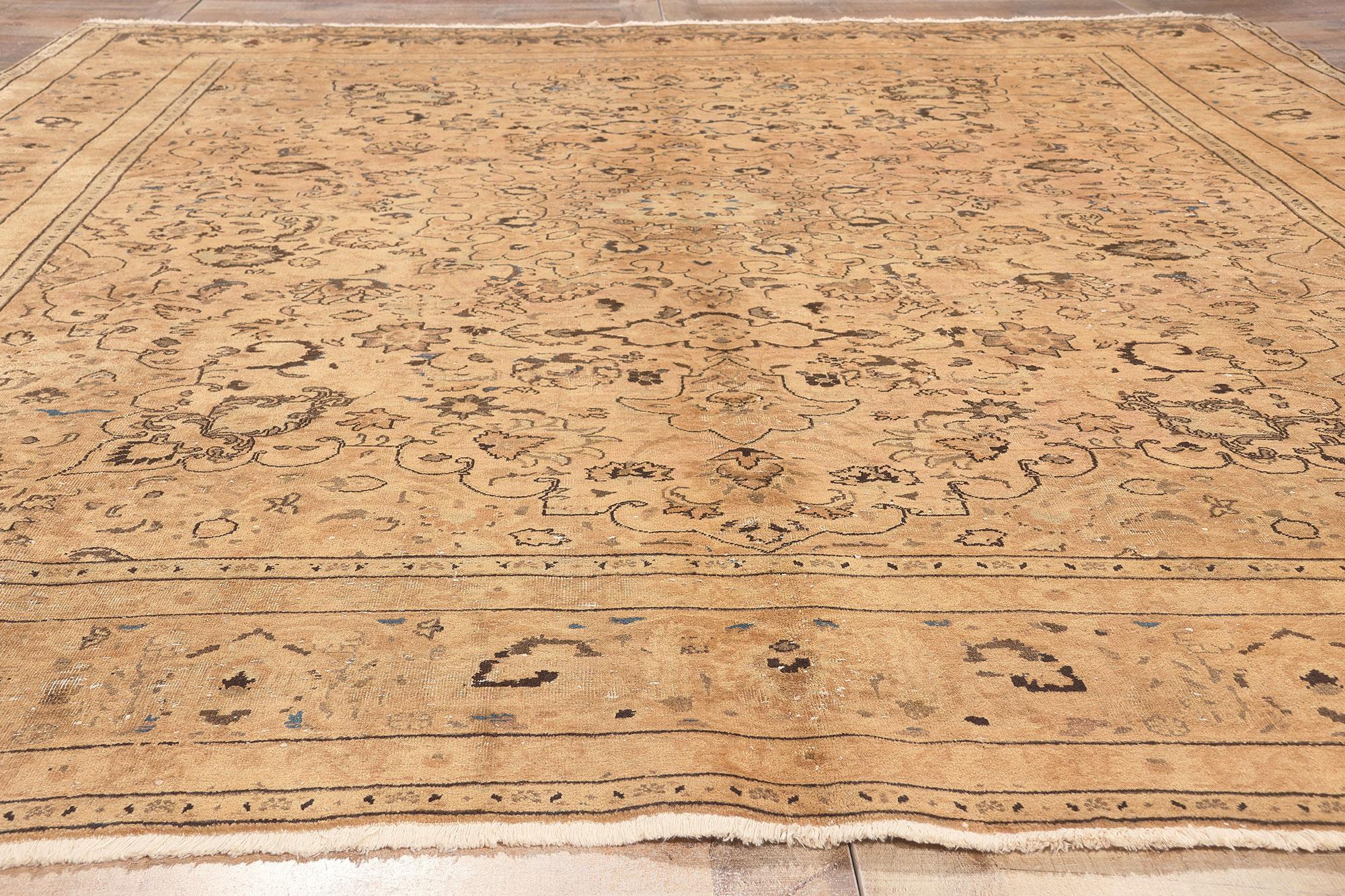 Tapis vintage persan Khorassan, l'élégance décontractée rencontre la sensibilité traditionnelle en vente 1