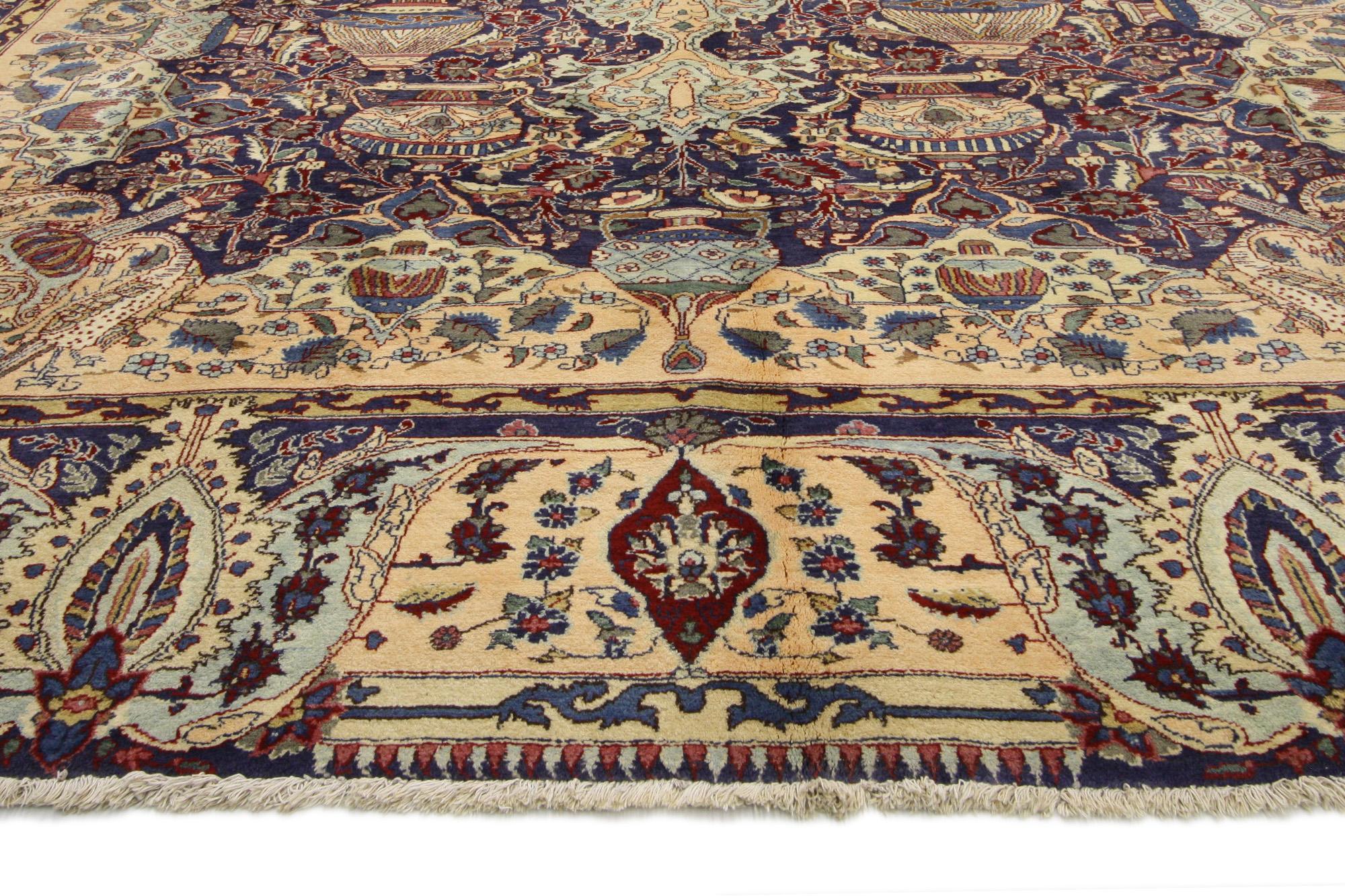 Persischer Khorassan-Teppich aus den 1960er Jahren mit Zir-Khaki-Vasen-Design und traditionellem Stil im Zustand „Gut“ im Angebot in Dallas, TX