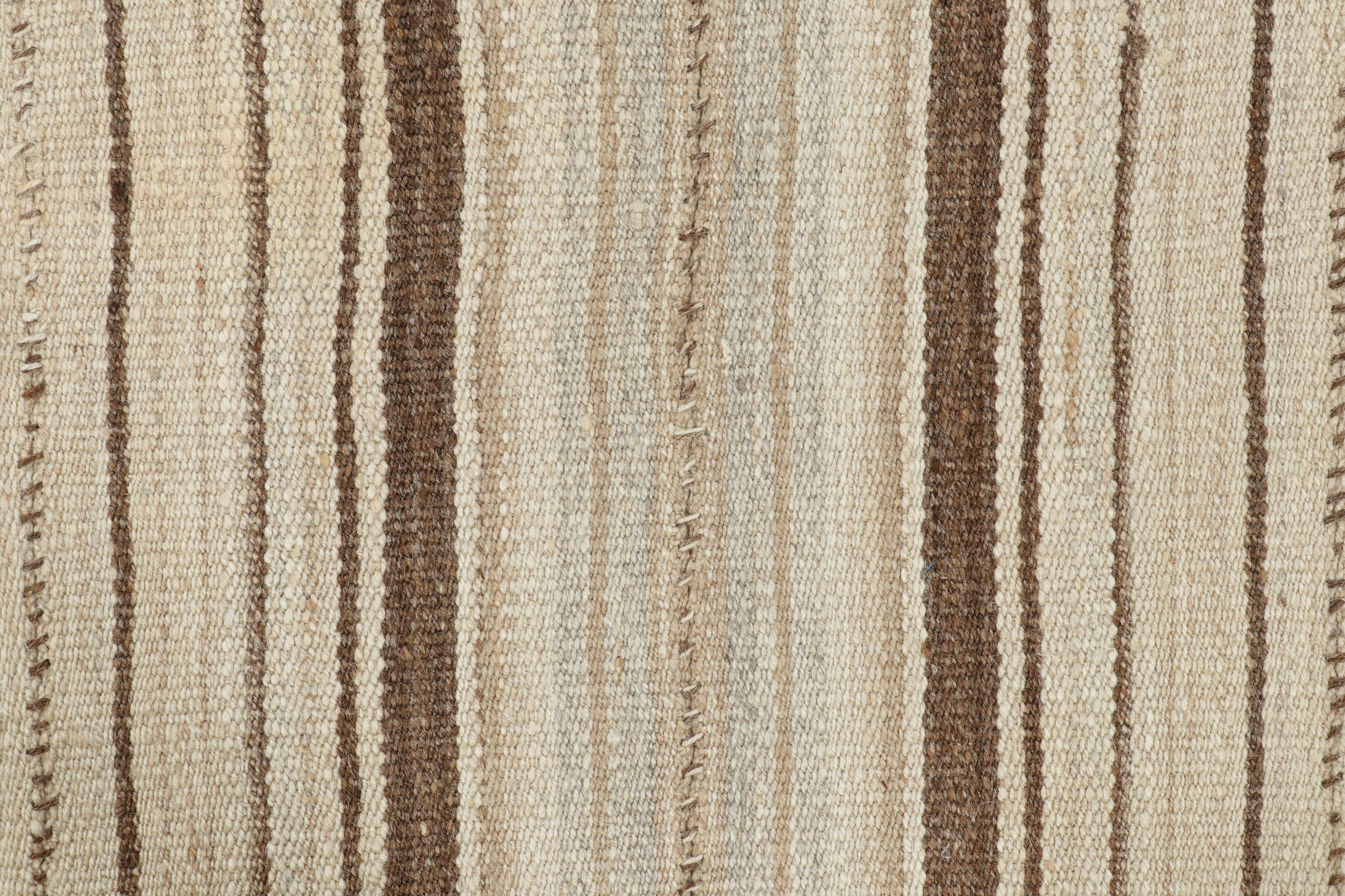 Perse Kilim persan vintage, marron avec rayures géométriques vibrantes - Rug & Kilim en vente