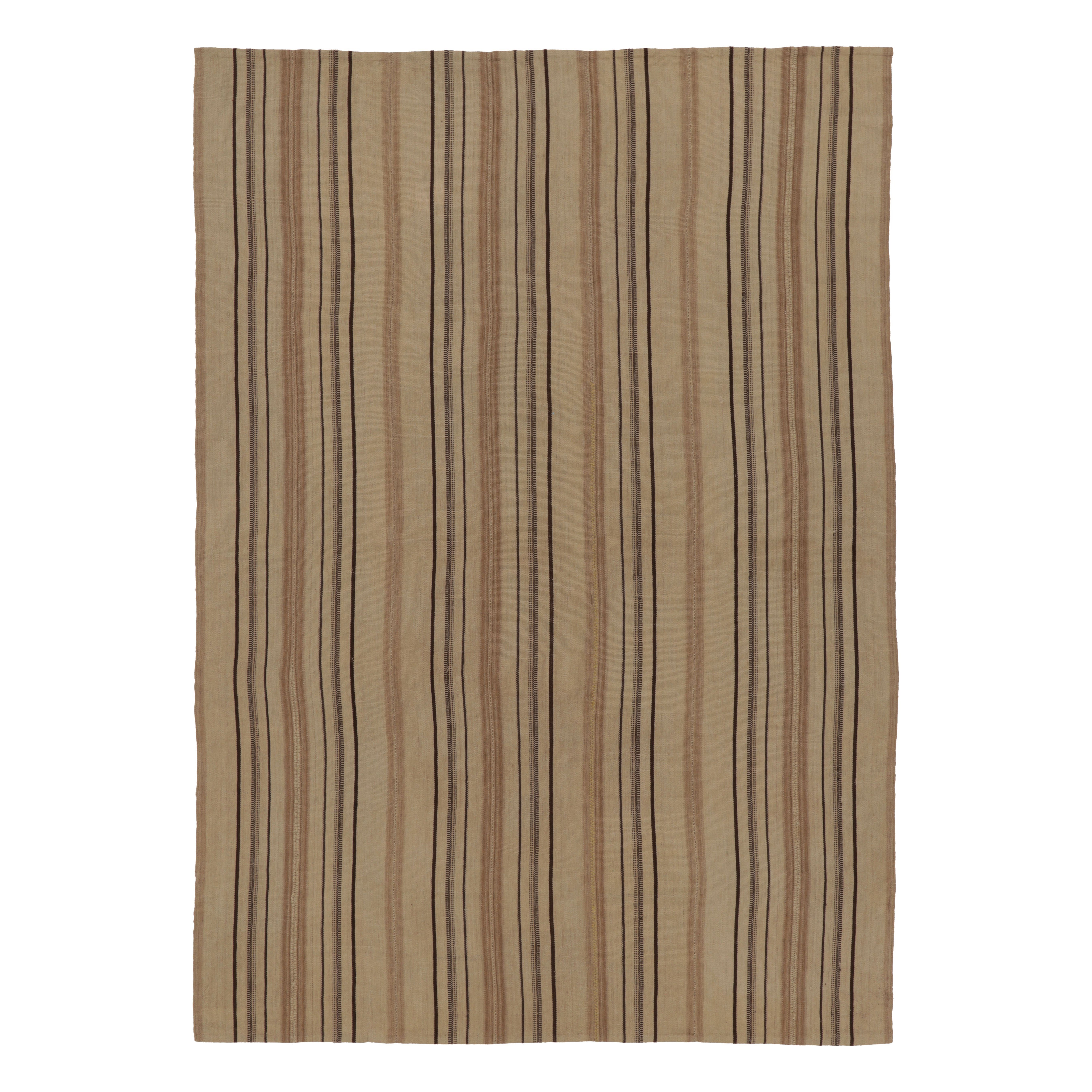 Vintage Persian Kilim, Elegant Vertical Stripes in Neutral Beige - Rug
Kilim