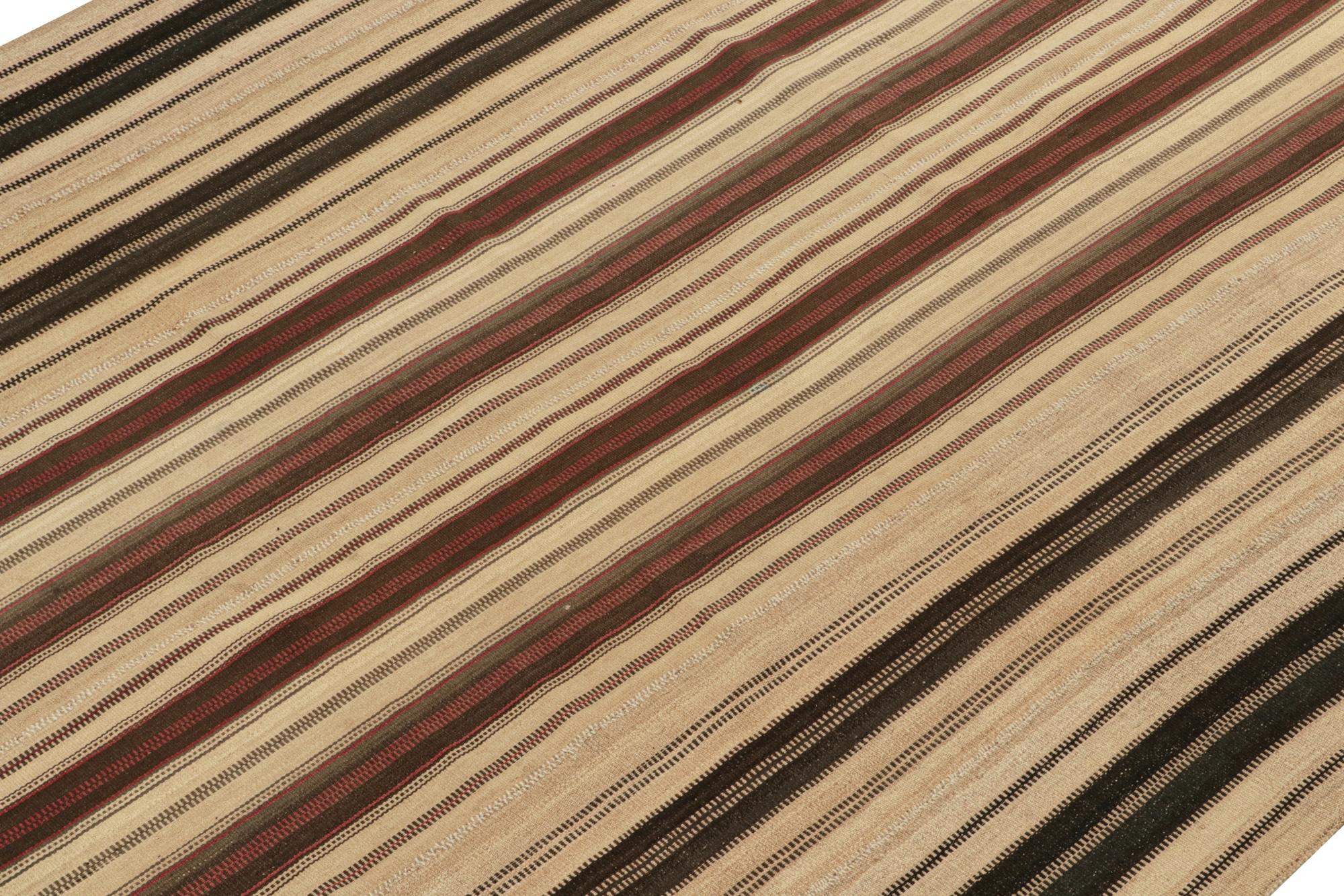 Persischer Kelim in Beige mit braunen Streifen im Paneelstil von Teppich & Kilim (Handgeknüpft)