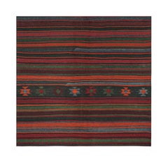 Kilim persiano vintage in borgogna con strisce policrome di Rug & Kilim