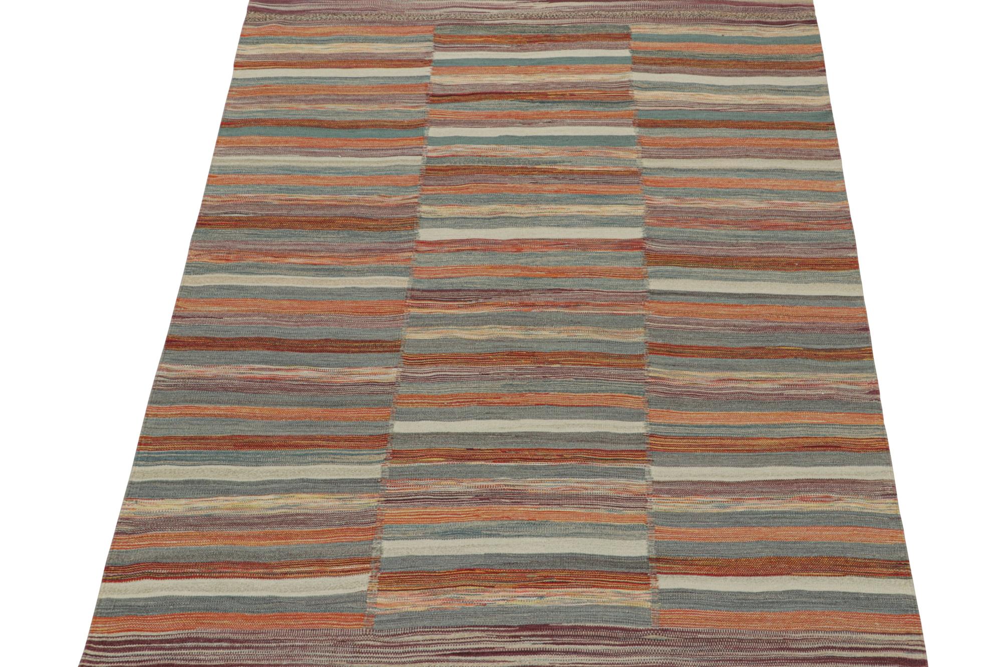 Annodato a mano Kilim persiano vintage in tessuto a pannelli con strisce policromatiche di Rug & Kilim in vendita