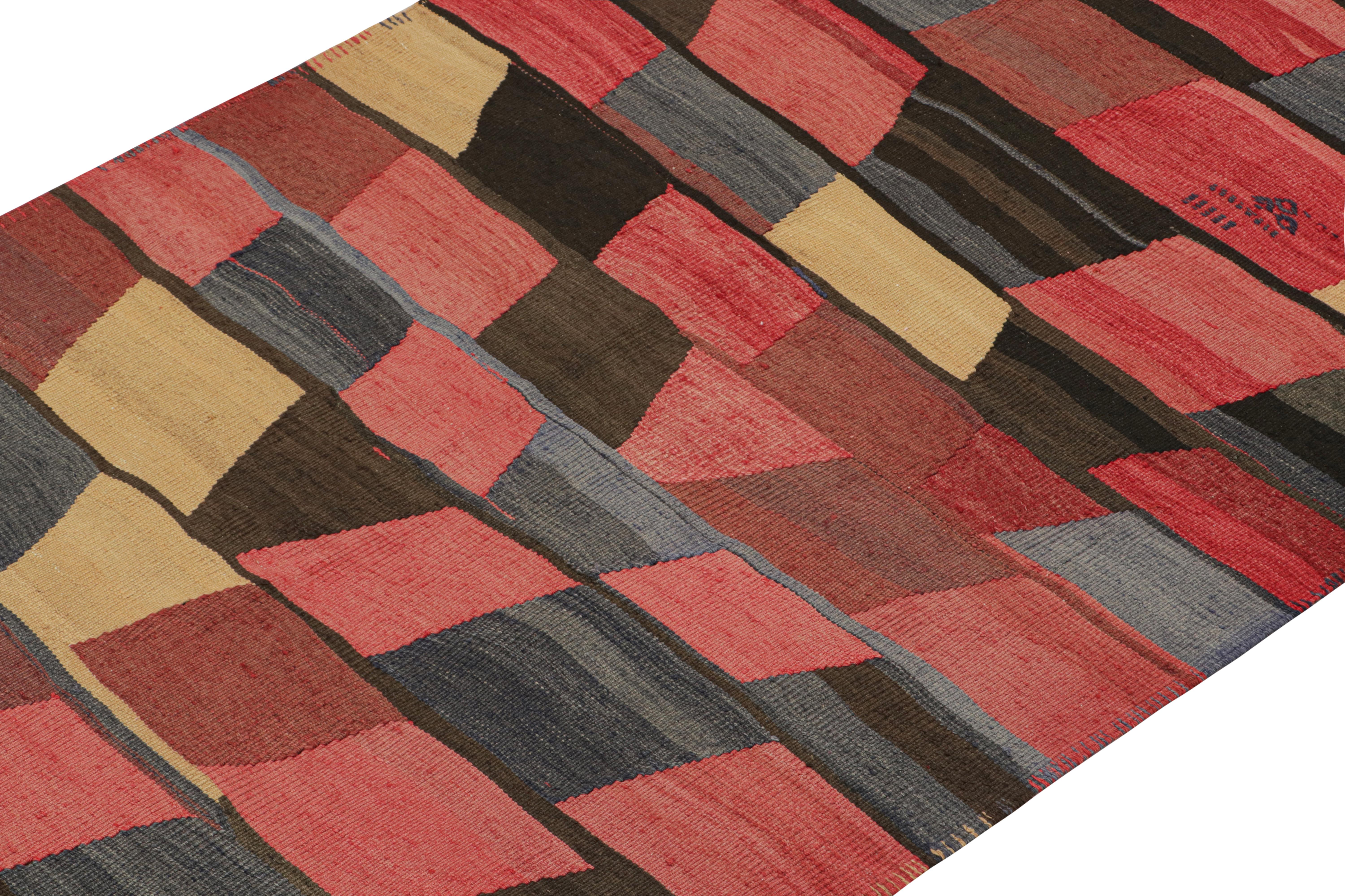 Persischer Kelim in polychromen, geometrischen Mustern von Teppich & Kilim (Afghanisch) im Angebot