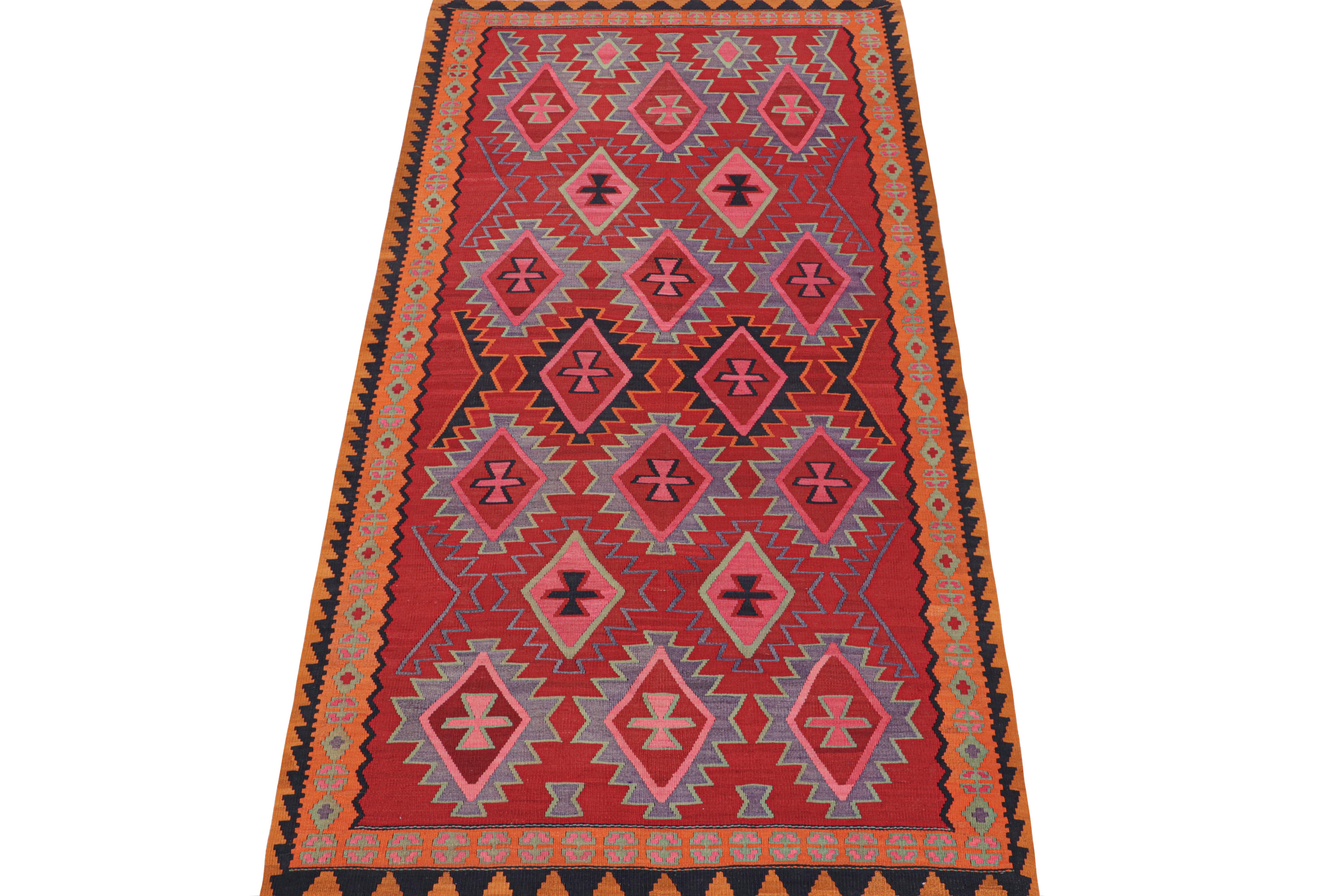 Vintage Persian Kilim in Red with Polychromatic Medallions In Good Condition For Sale In Long Island City, NY