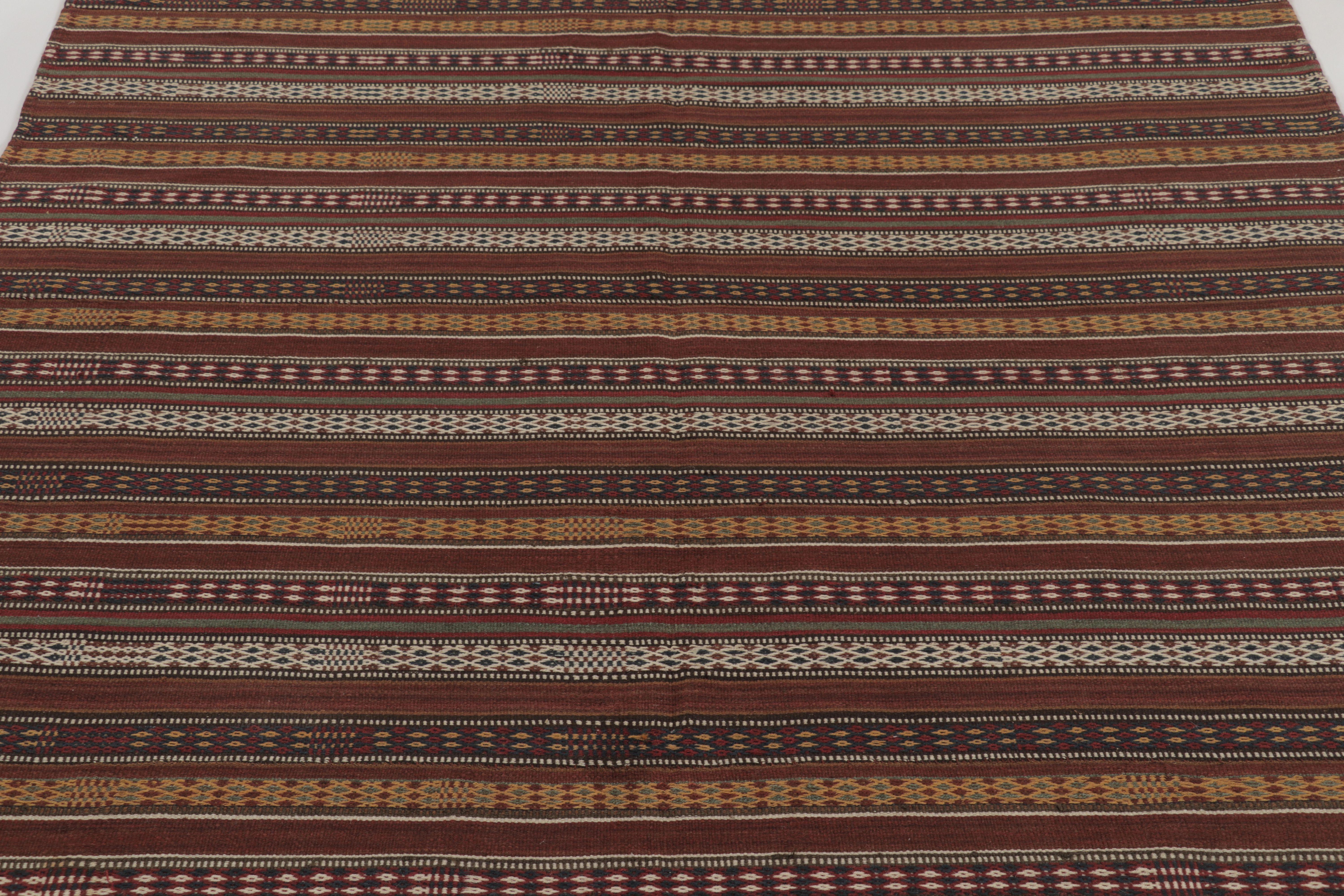 Vintage Persian Kilim, Polychromatic Stripes with Geometric Motifs - Rug & Kilim Bon état - En vente à Long Island City, NY