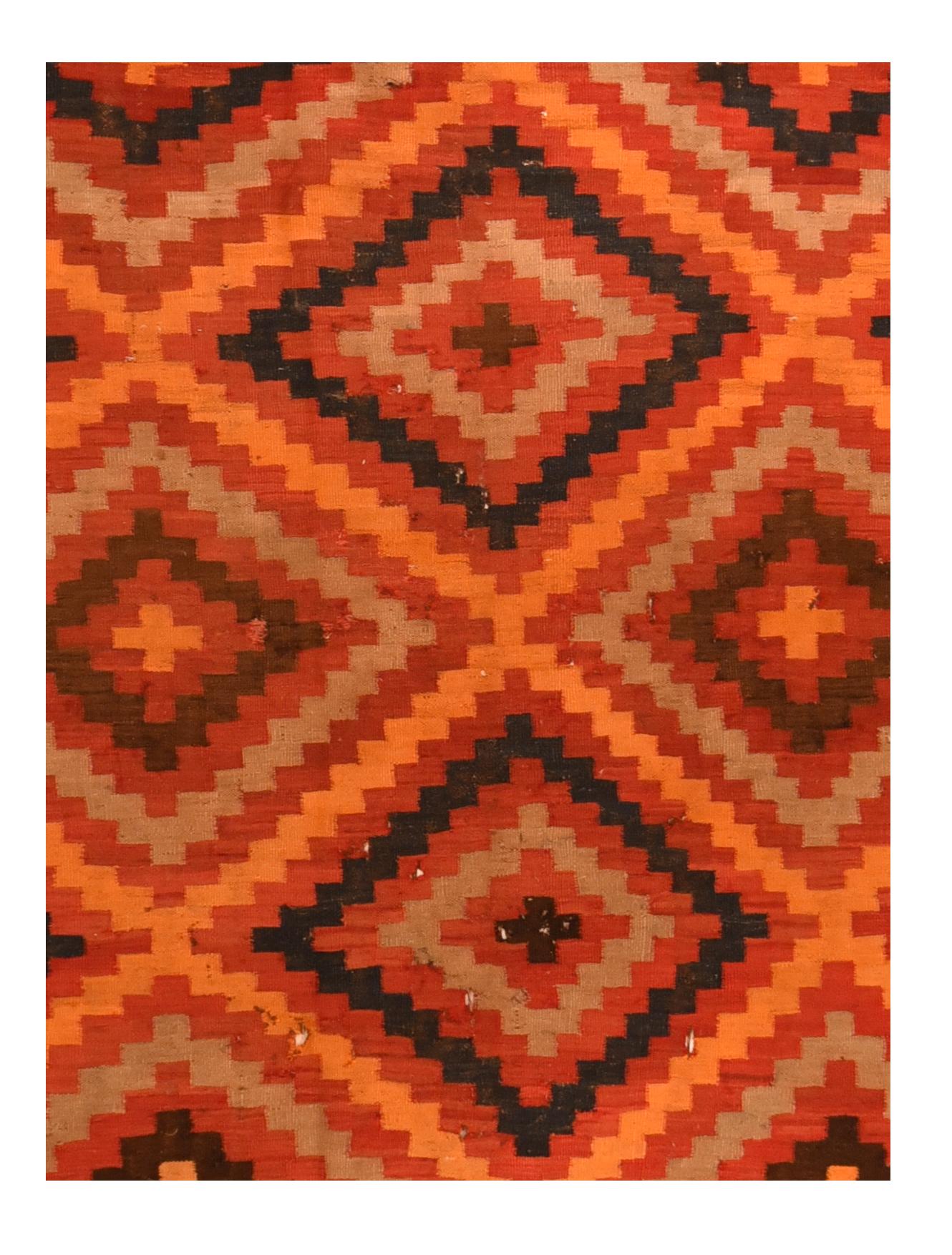 Persischer Vintage-Kelim-Teppich 5'4'' x 7'8'' (17. Jahrhundert) im Angebot