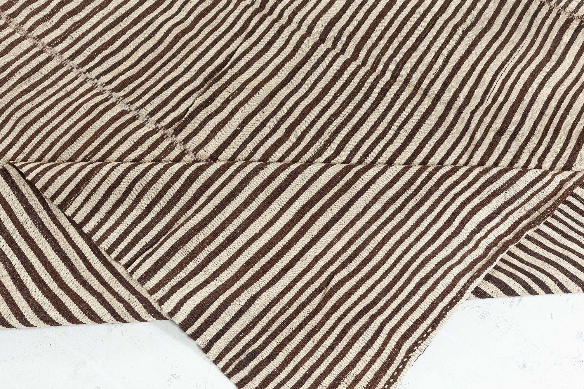 Tapis Kilim persan vintage Doris Leslie Blau Bon état - En vente à New York, NY