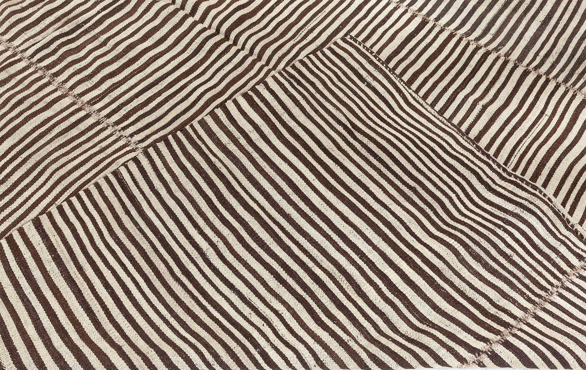 Laine Tapis Kilim persan vintage Doris Leslie Blau en vente