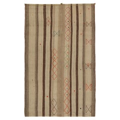 Persischer Vintage-Kelim-Teppich mit beigefarbenen Streifen und Motiven von Rug & Kilim