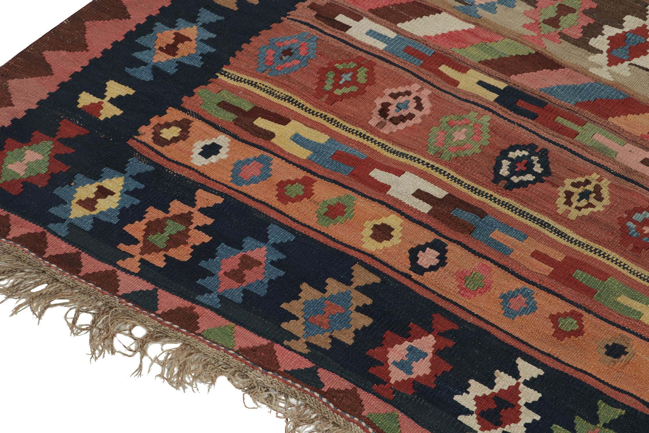 Vintage Persian Kilim rug in Pink with Geometric Patterns In Good Condition For Sale In Long Island City, NY