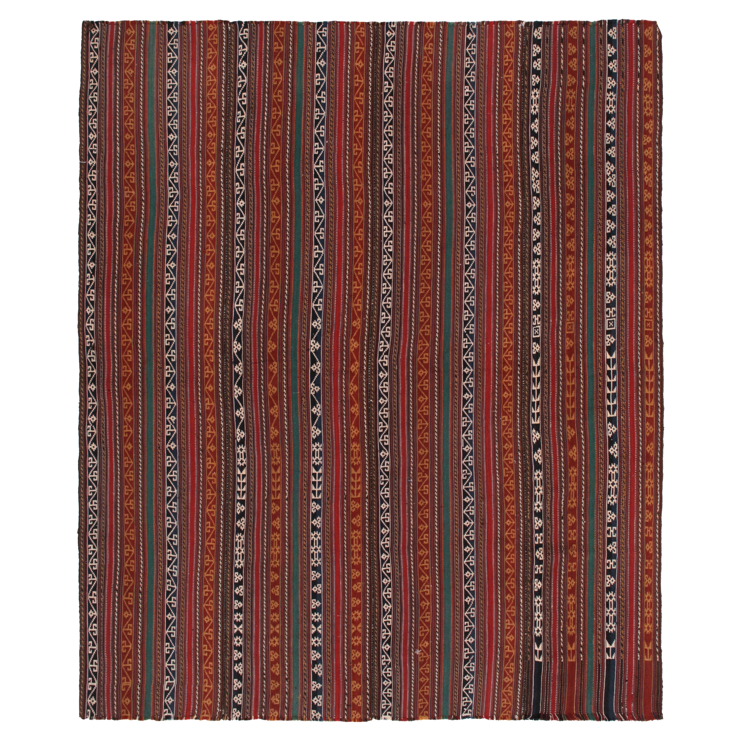 Persischer Vintage-Kelim-Teppich in polychrom gestreiften Mustern von Teppich & Kilim im Angebot