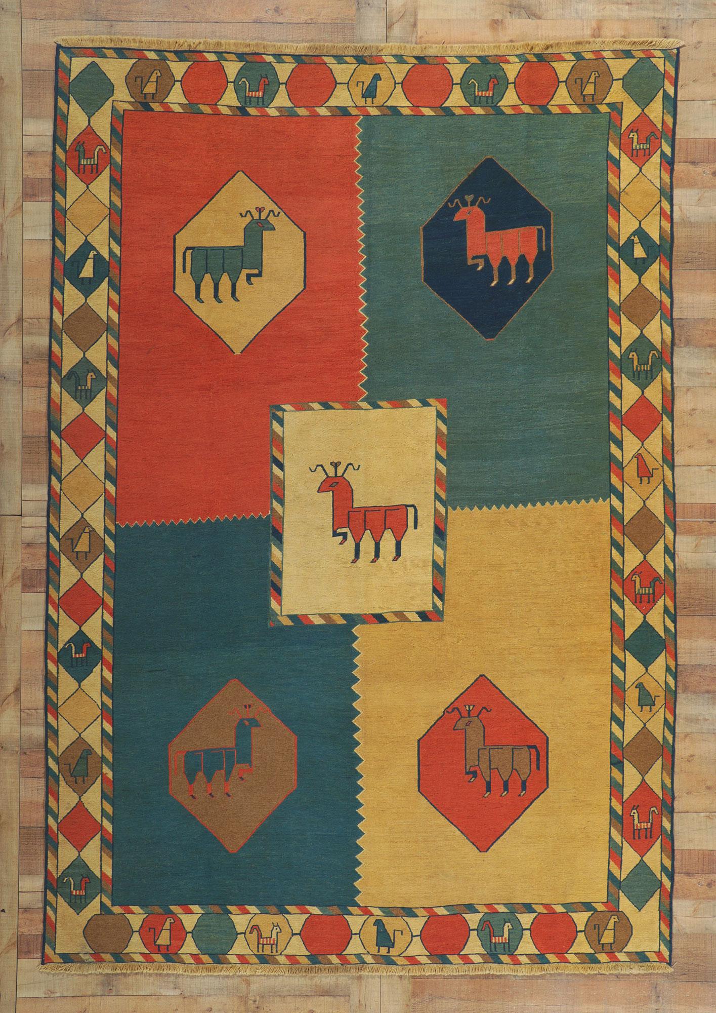 Tissé à la main Tapis Kilim persan vintage avec motifs d'animaux en vente