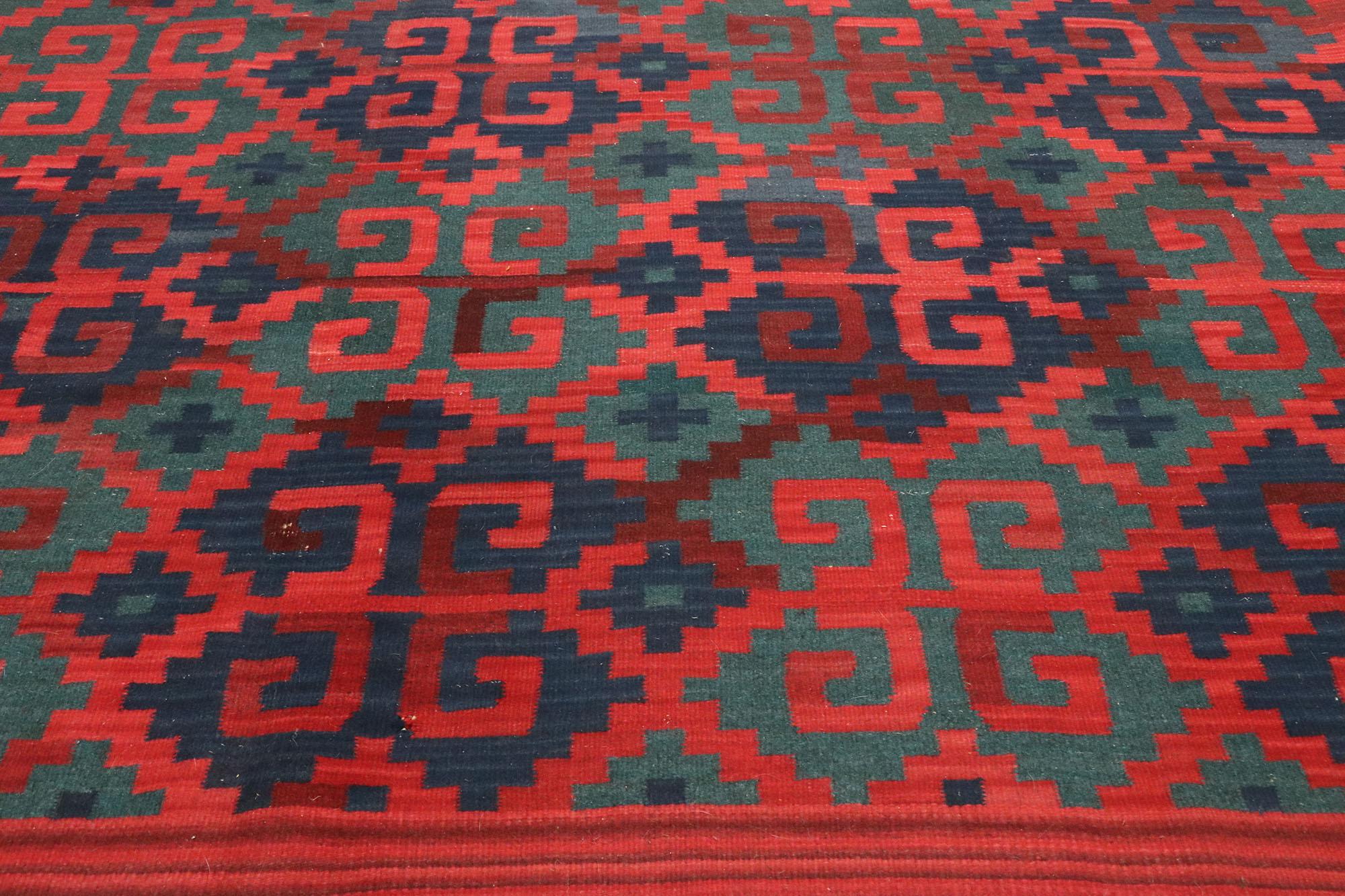 Vintage Persian Kilim Rug with Modern Northwestern Tribal Style In Good Condition For Sale In Dallas, TX