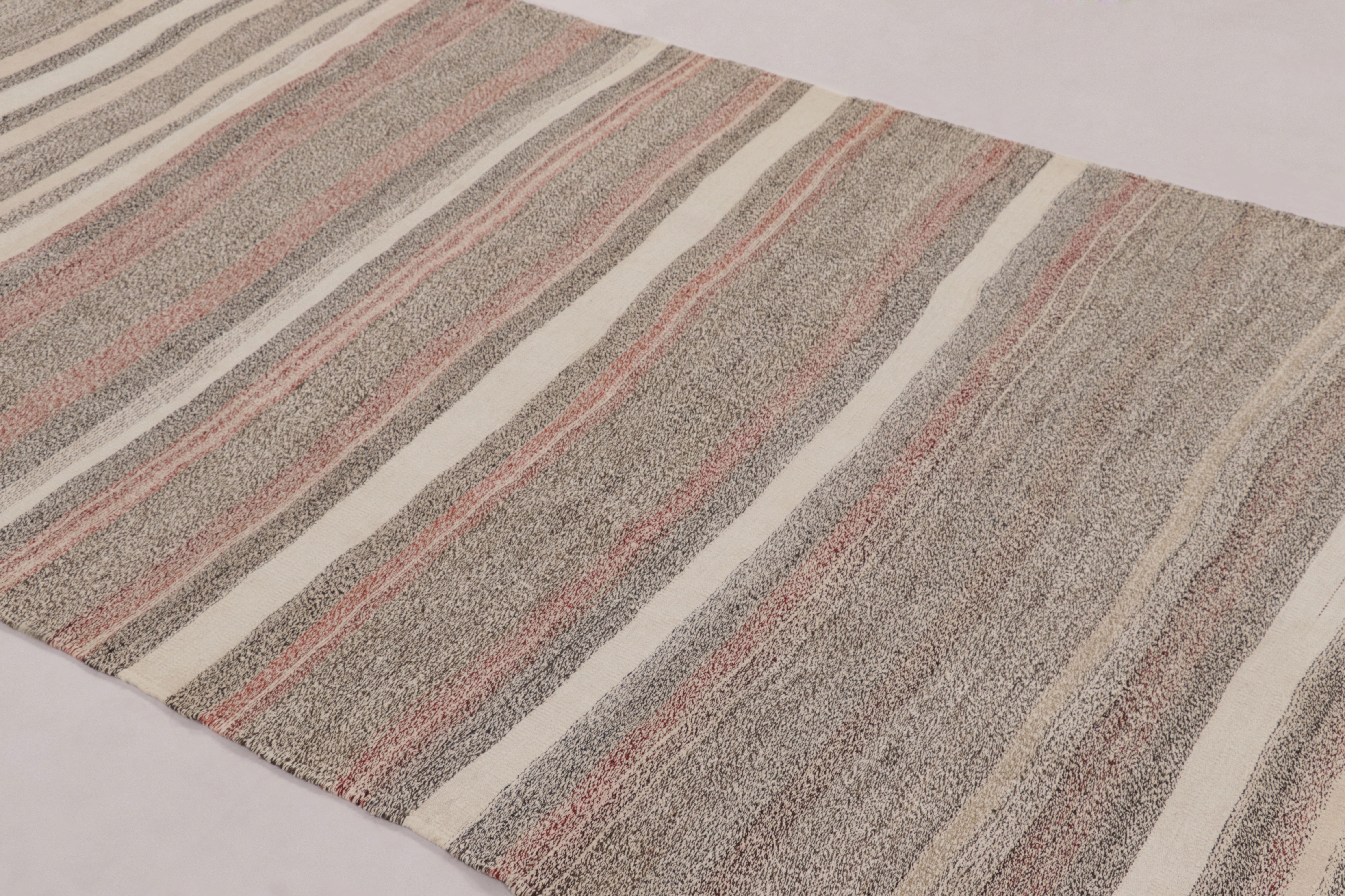 Metà XX secolo Vintage Persian Kilim Runner in Muted Neutral Stripes - Rug & Kilim in vendita