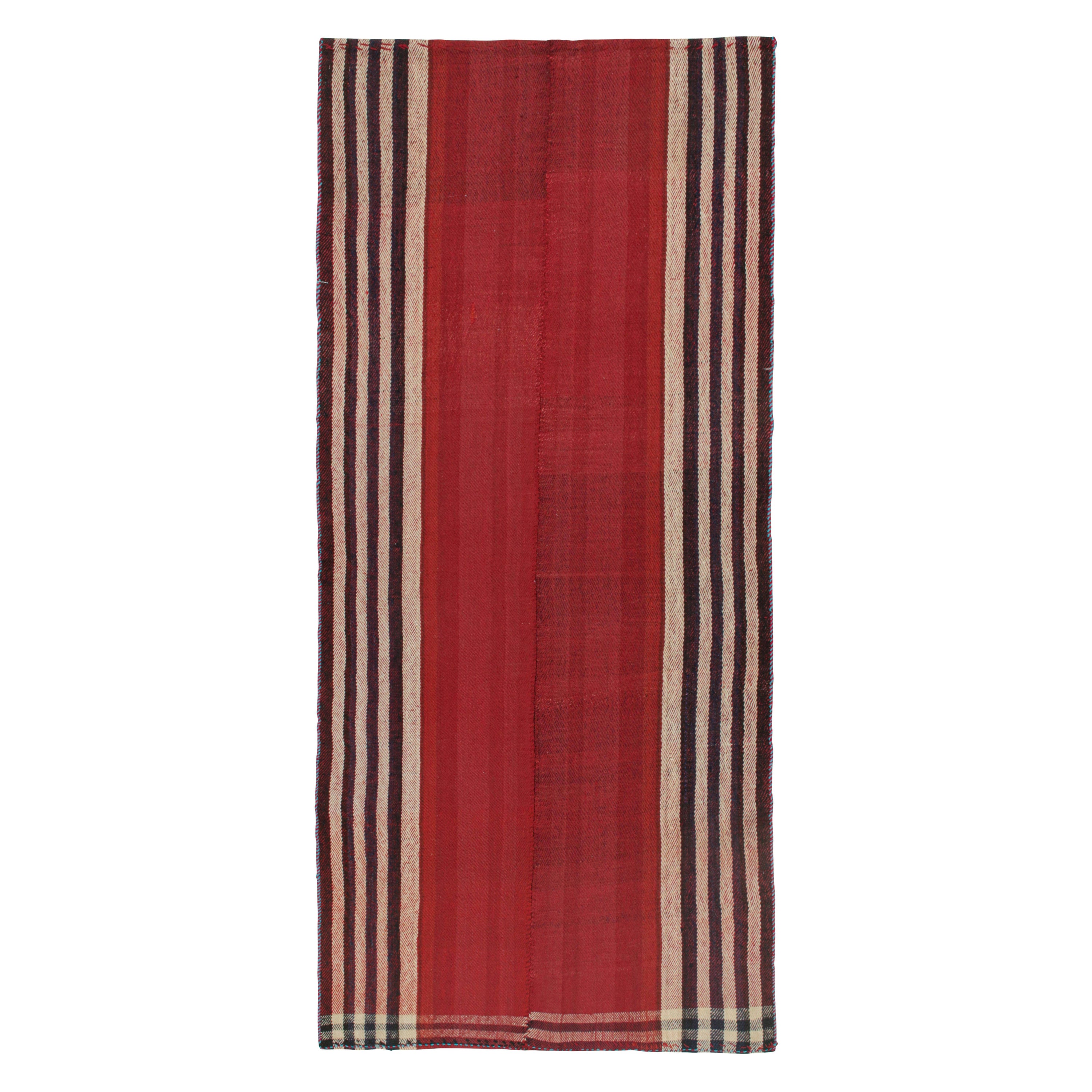 Runner persiano vintage in rosso con strisce bianche e blu di Rug & Kilim
